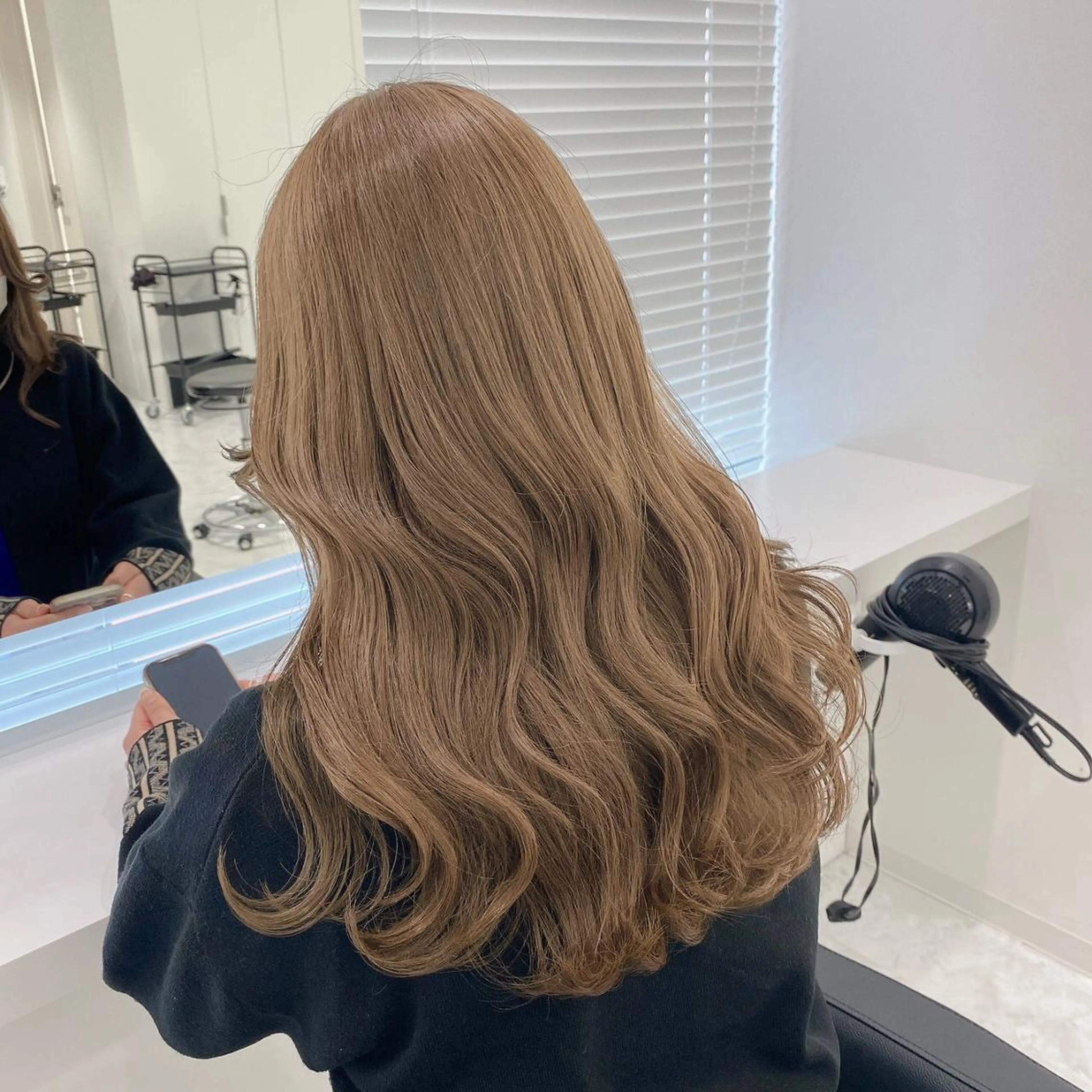 憧れのハイトーンヘアに🤍ブリーチありダブルカラー➕オリジナルTr🤍＃ミニモ学割＃韓国の写真