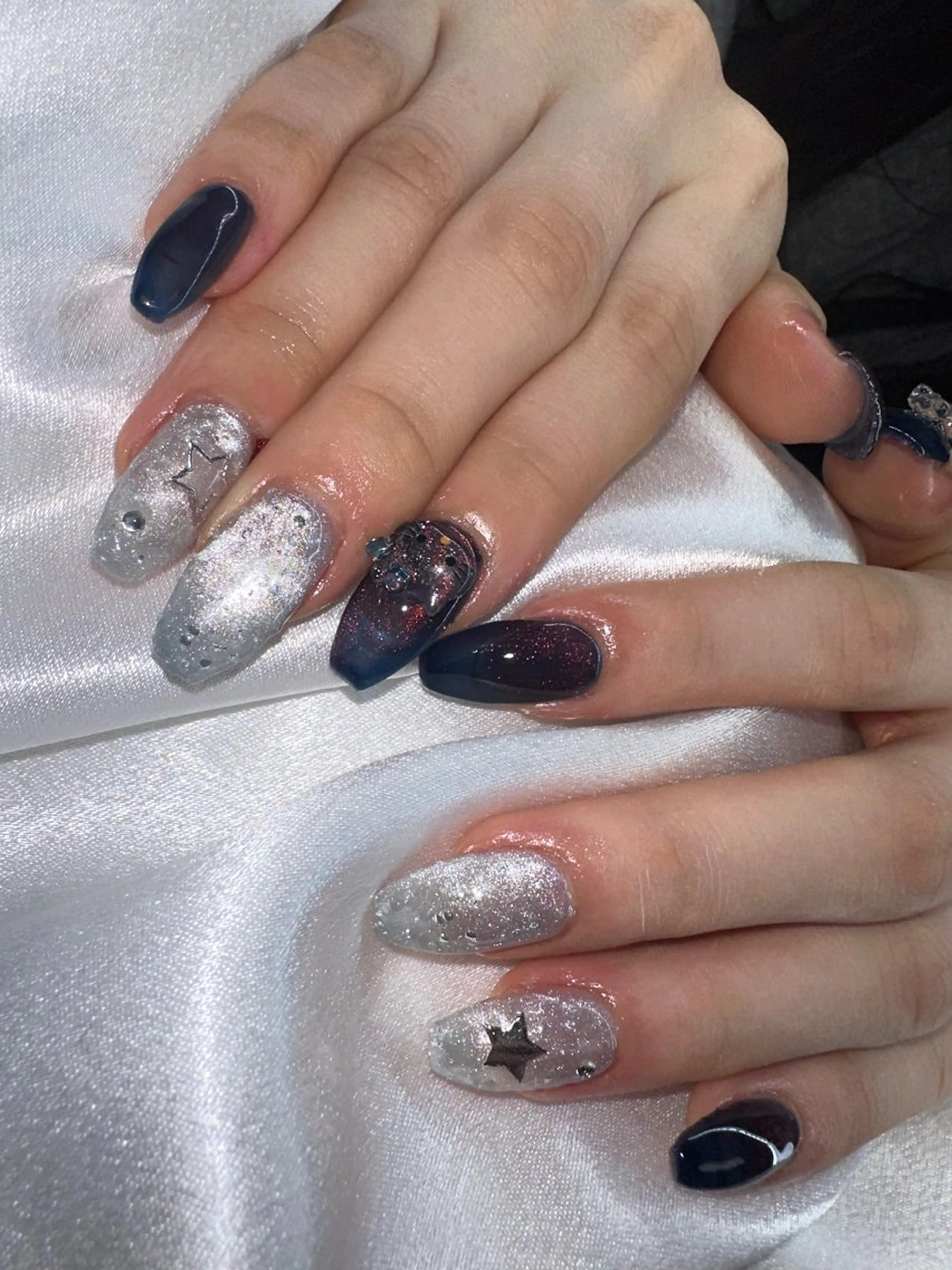 ミディアム ハンドネイル YOKOSUKA🌊 NAIL🌿🫧💛のネイルデザイン