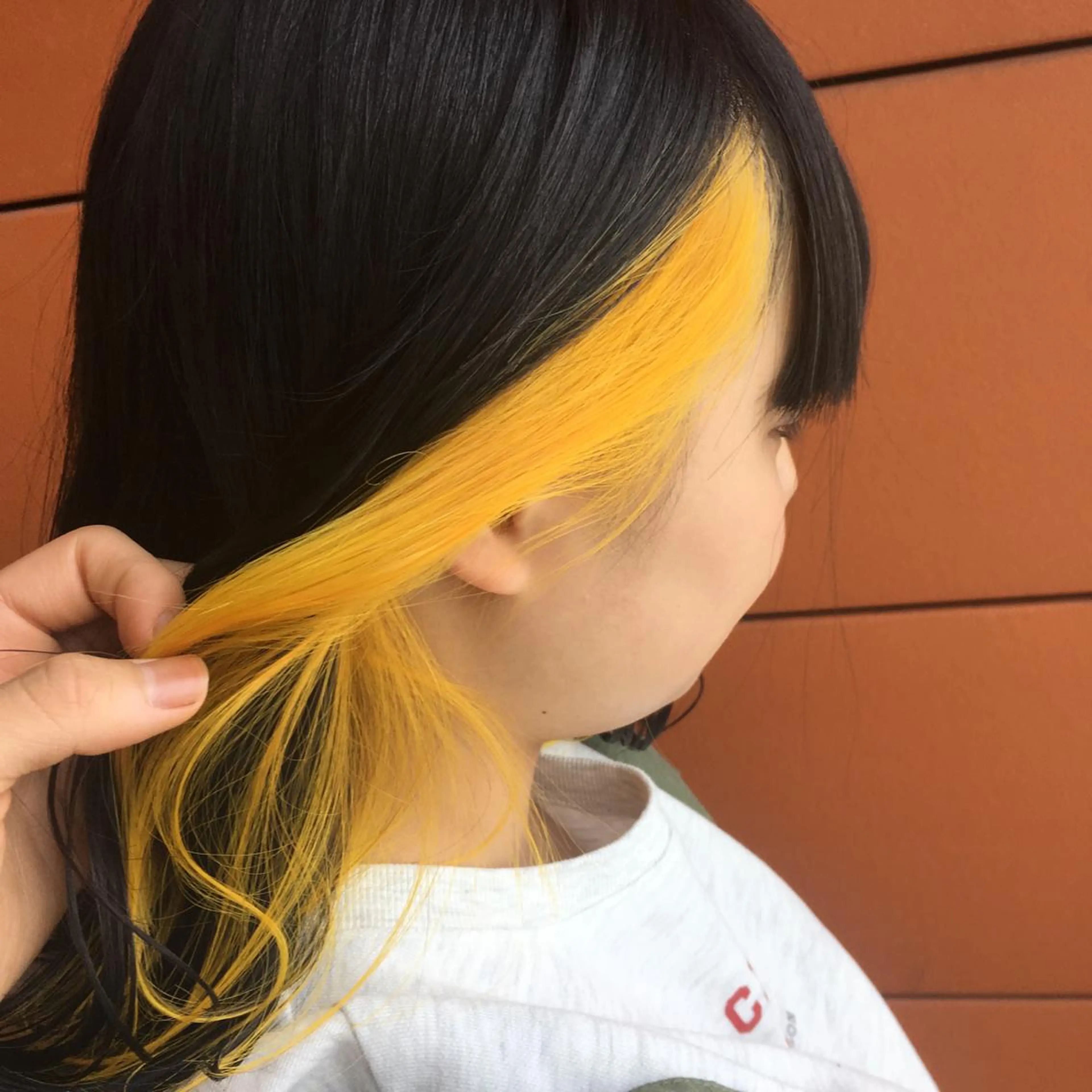 ミディアム カラー 井手 孔介のヘアスタイル