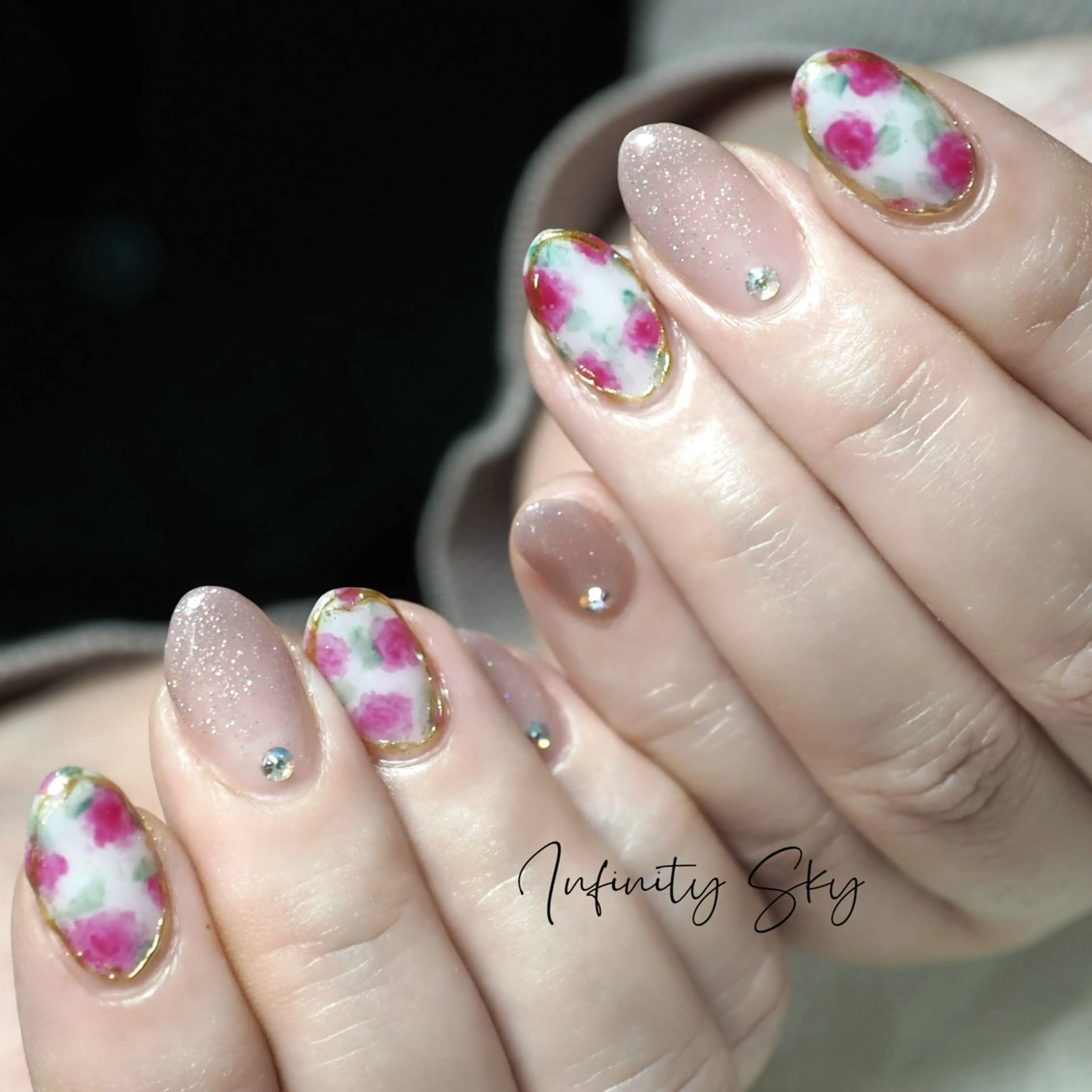 ネイル アートネイル 持ち込み ハンドネイル infinity skyのネイルデザイン