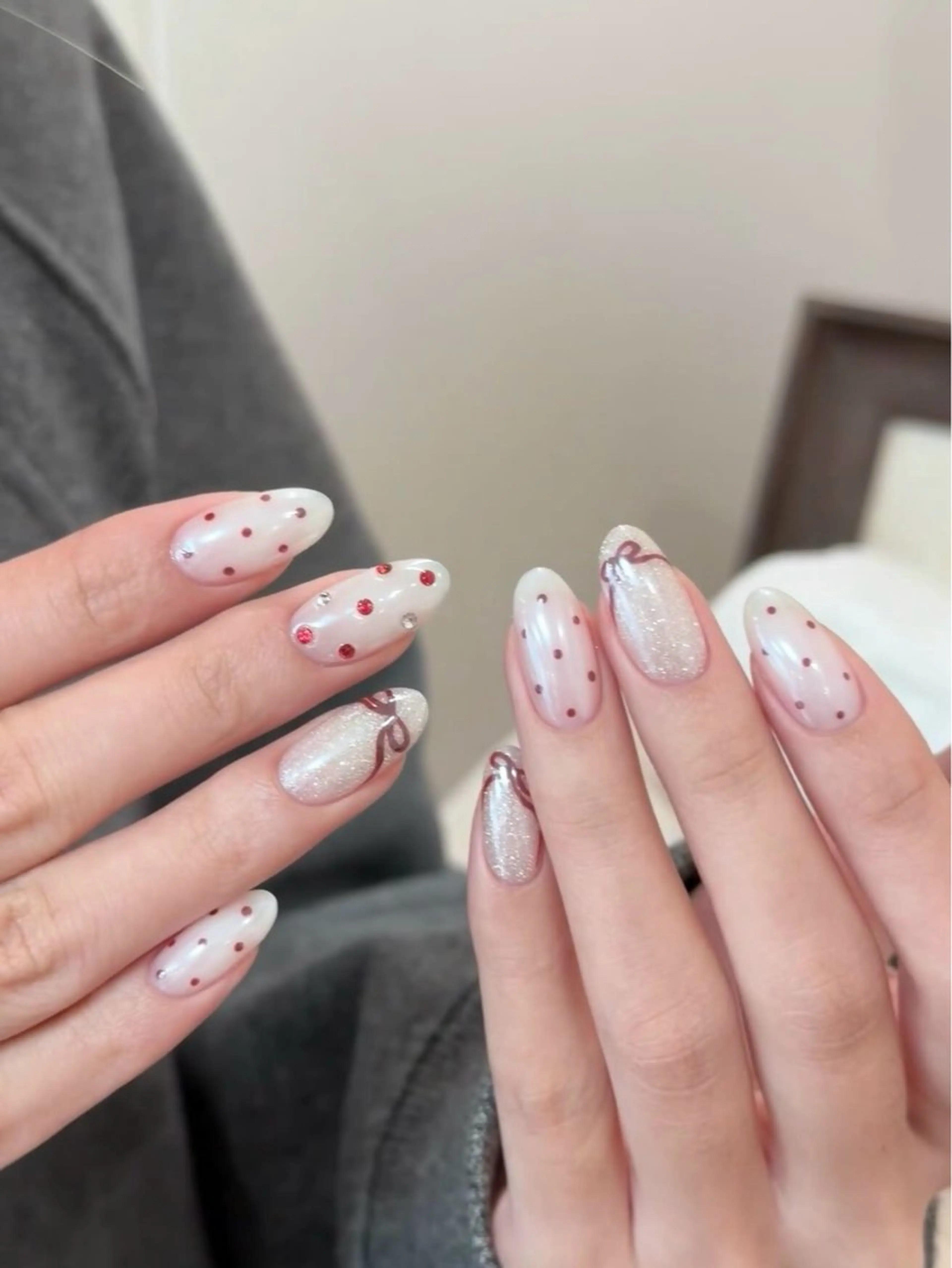 ネイル チークネイル フレンチネイル グラデーション キラキラネイル 韓国ネイル Minette nailHuongのネイルデザイン