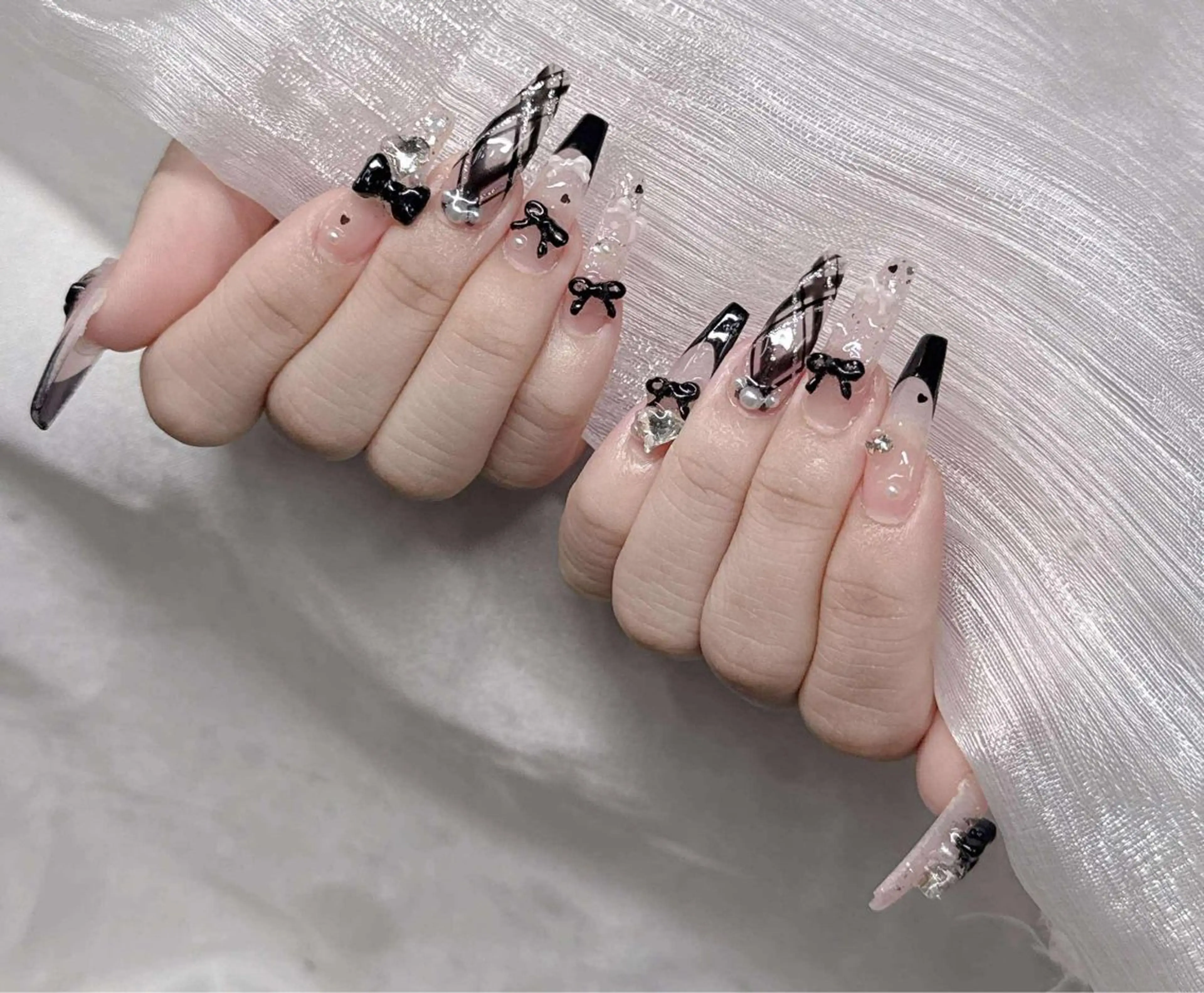 ネイル ハンドネイル Lee Nailsのネイルデザイン