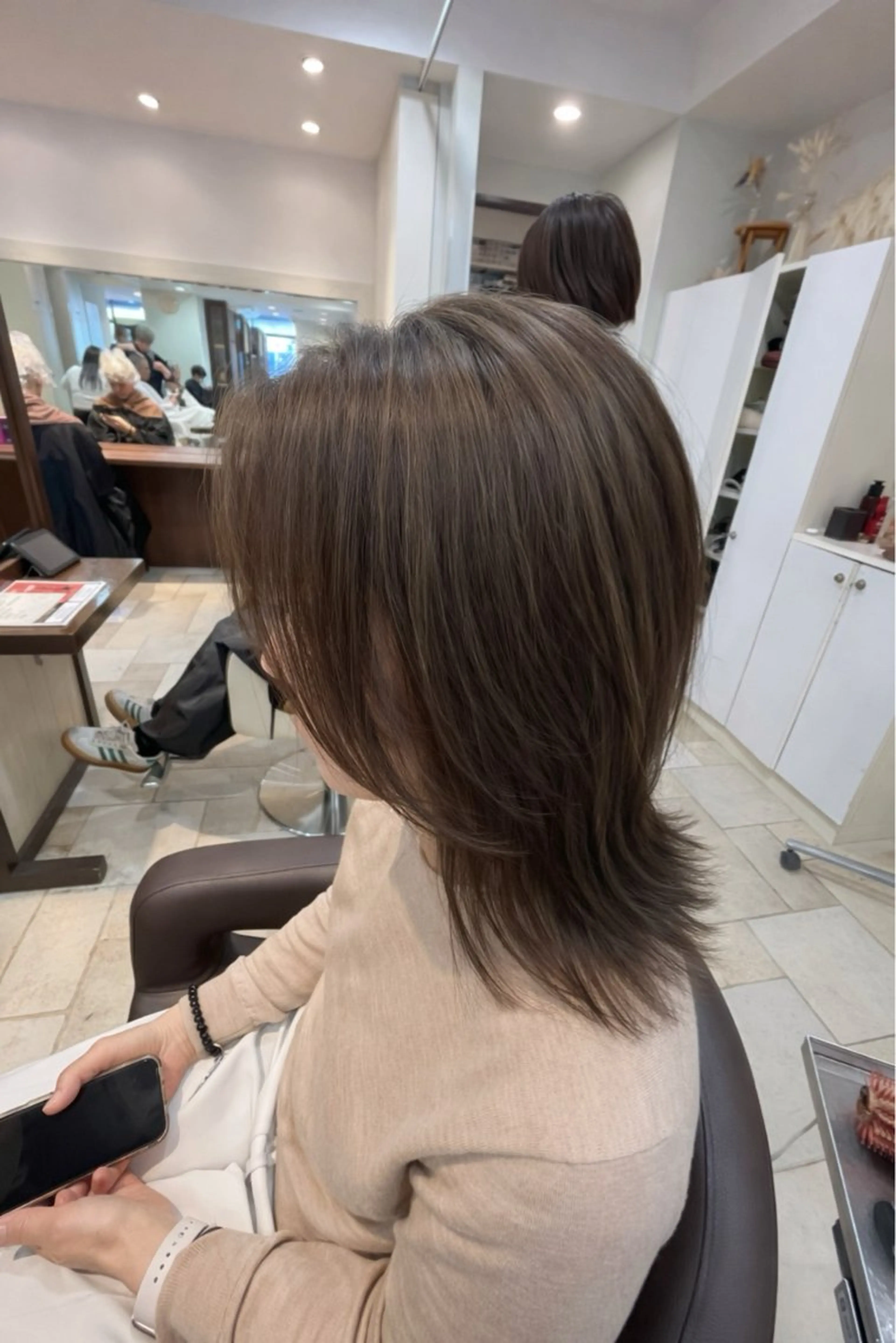 セミロング カラー ハイライトカラー ハイライト カット ヘアカラー 大人透明感艶カラー 寺田稜のヘアスタイル