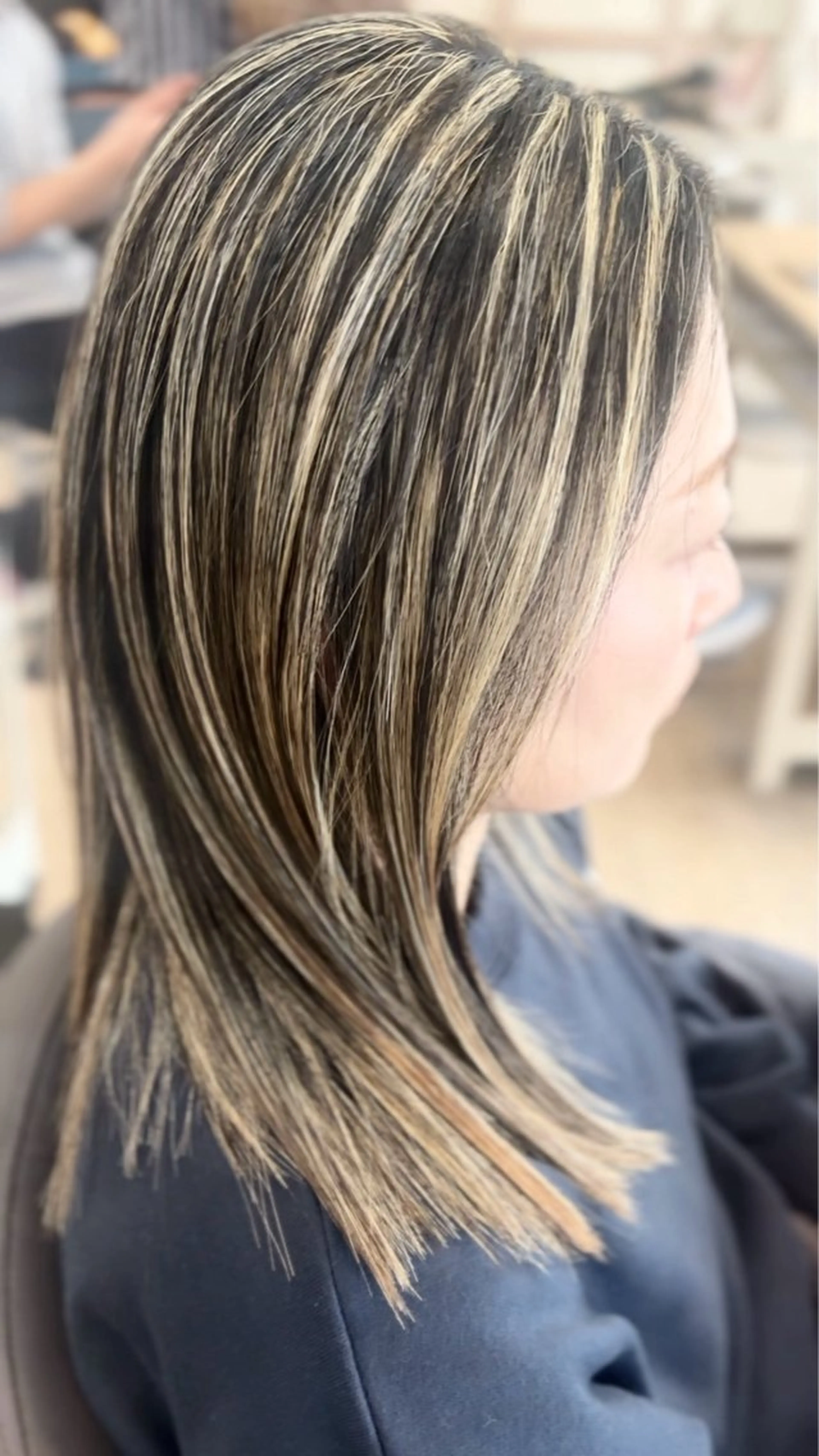 ミディアム bloom AMIのヘアスタイル