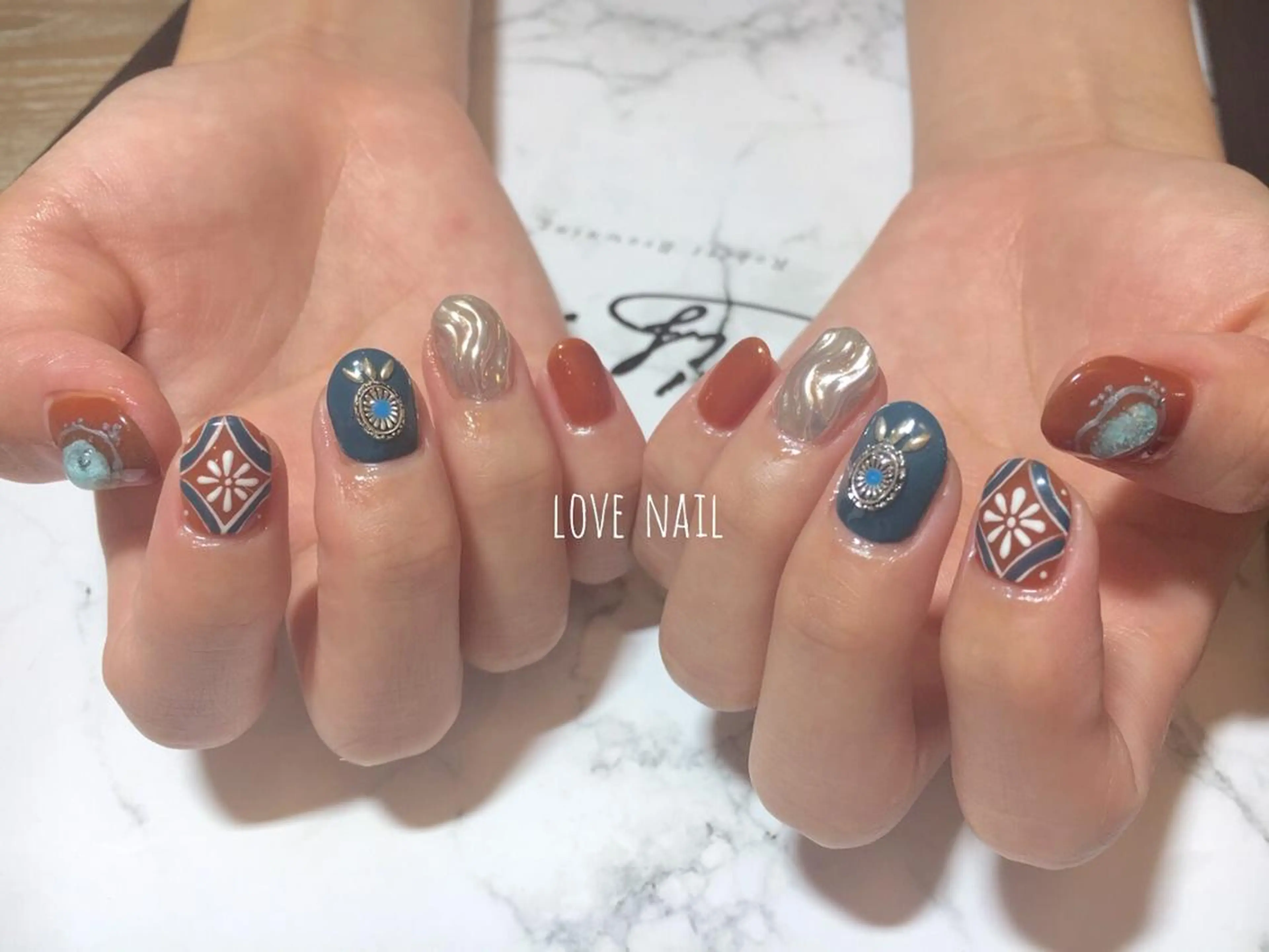 ネイル 持ち込み LOVE NAIL 💕Sonoのネイルデザイン