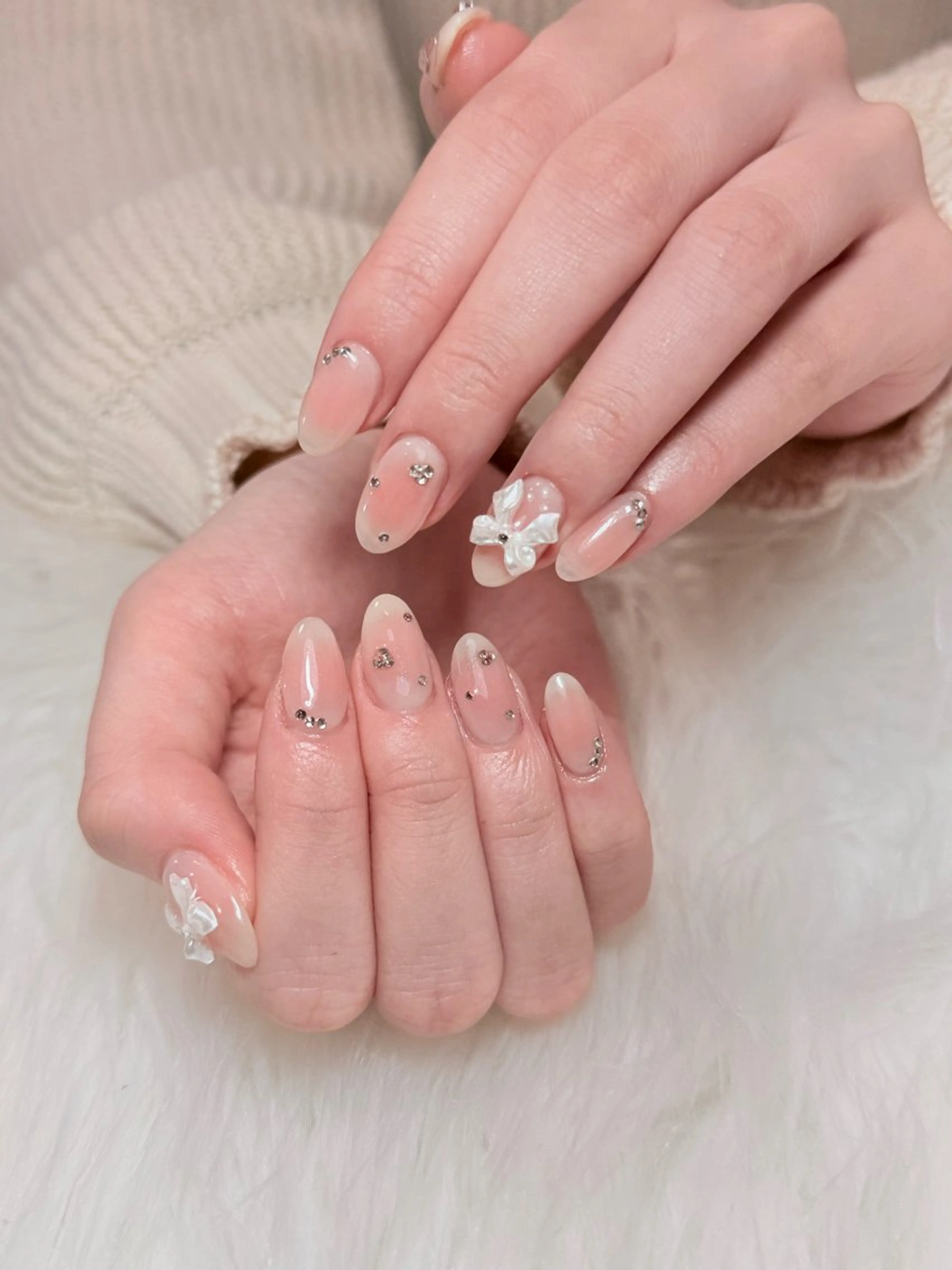 ネイル チークネイル 西野 カナのネイルデザイン