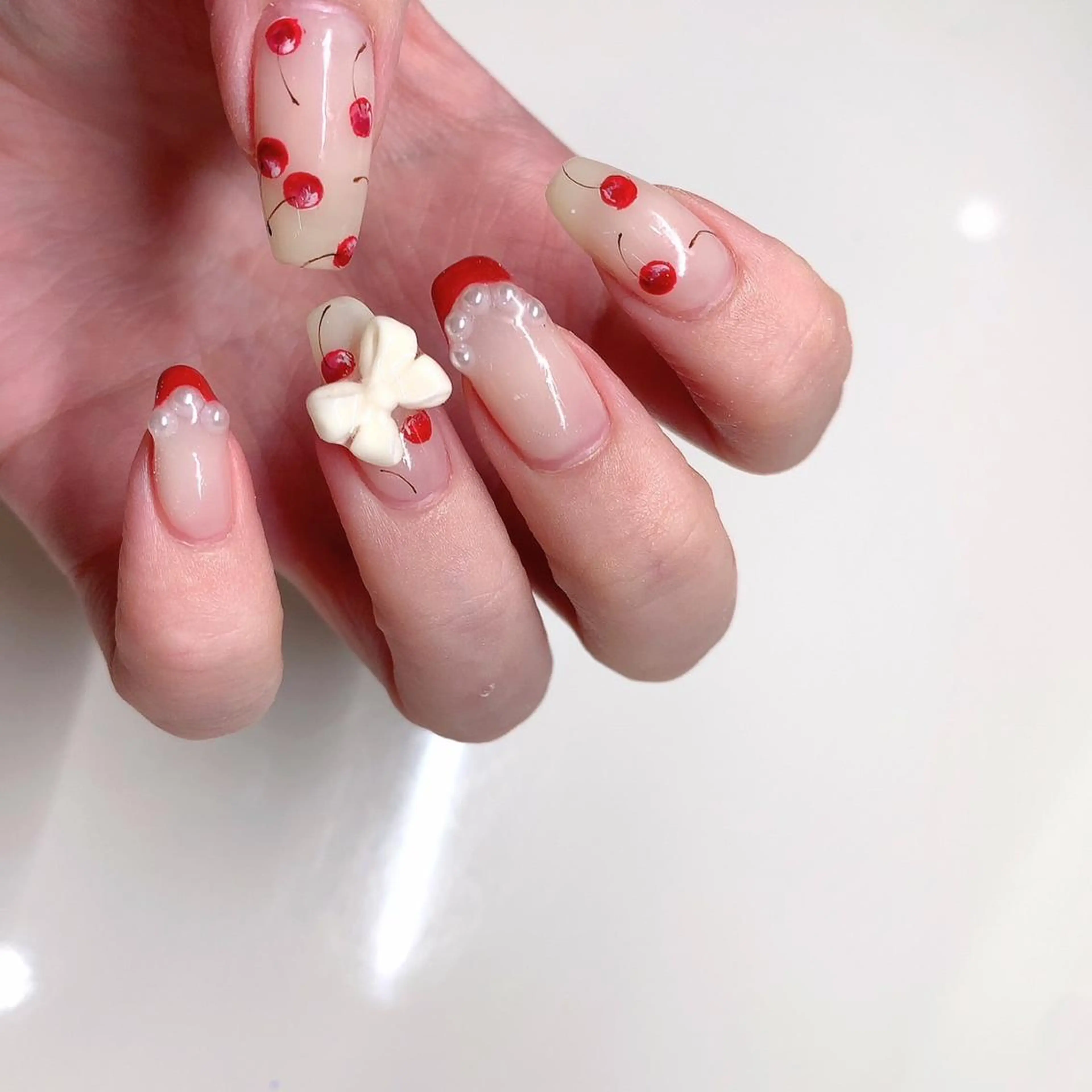 ネイル ネイルリボン 受付スタッフのネイルデザイン
