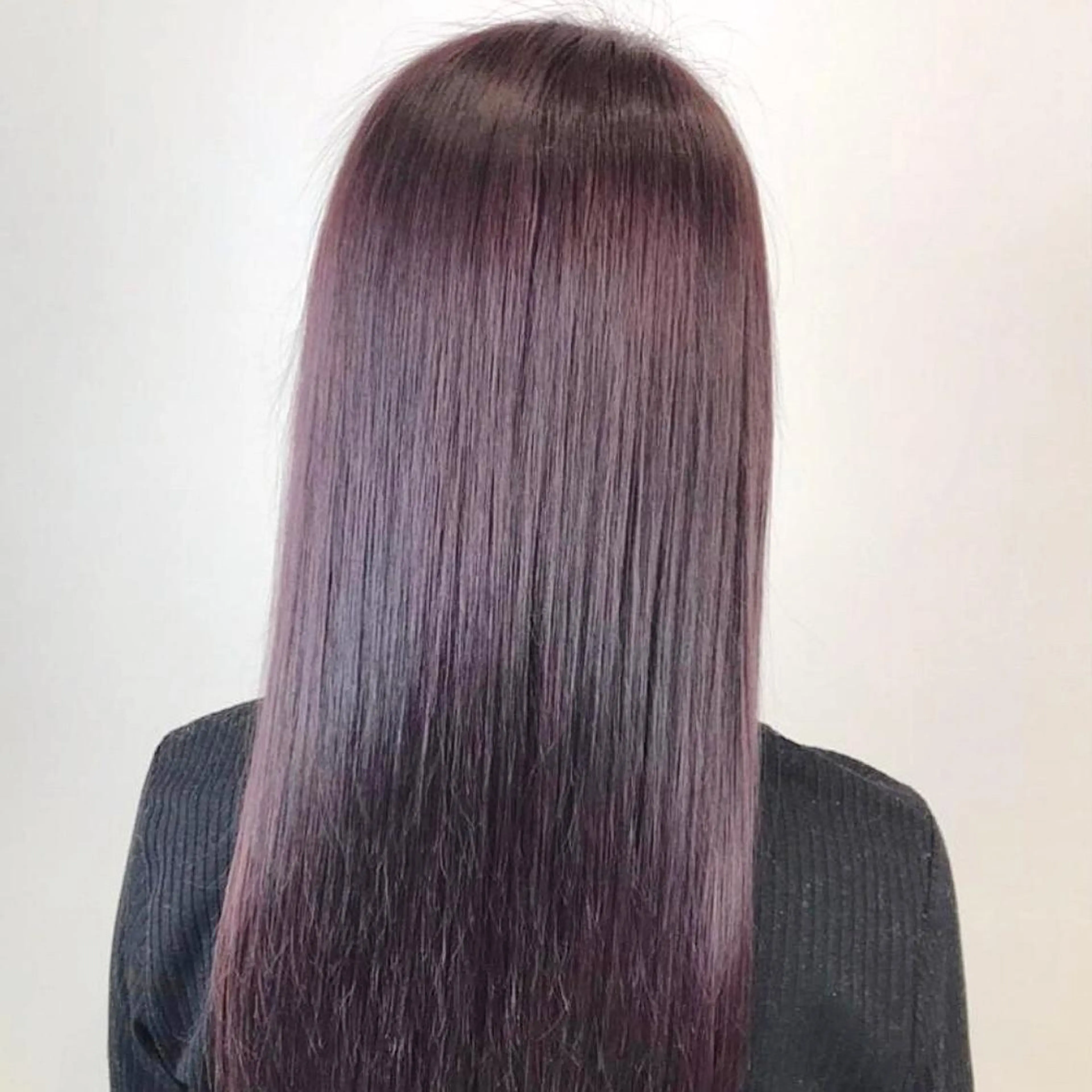 ミディアム カラー ミディアムパーマ ベージュカラー ブリーチ ブラウンカラー グレージュ ヘアカラー トリートメント 艶髪レイヤーの王 また復活の大澤竜馬のヘアスタイル