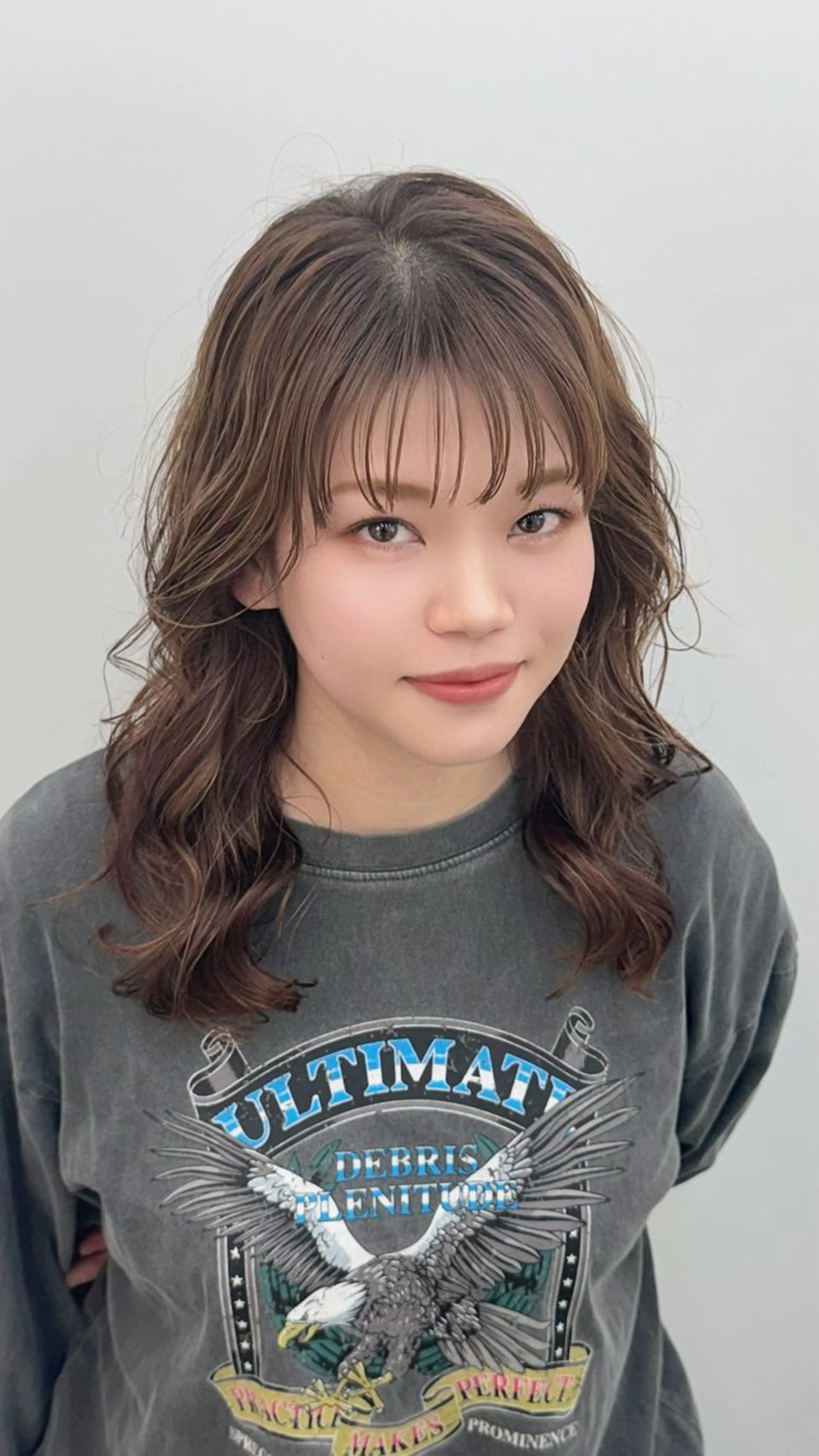 セミロング パーマ ARMONY OMOTESANDO所属・本田秀幸 コテ巻き風パーマのヘアスタイル