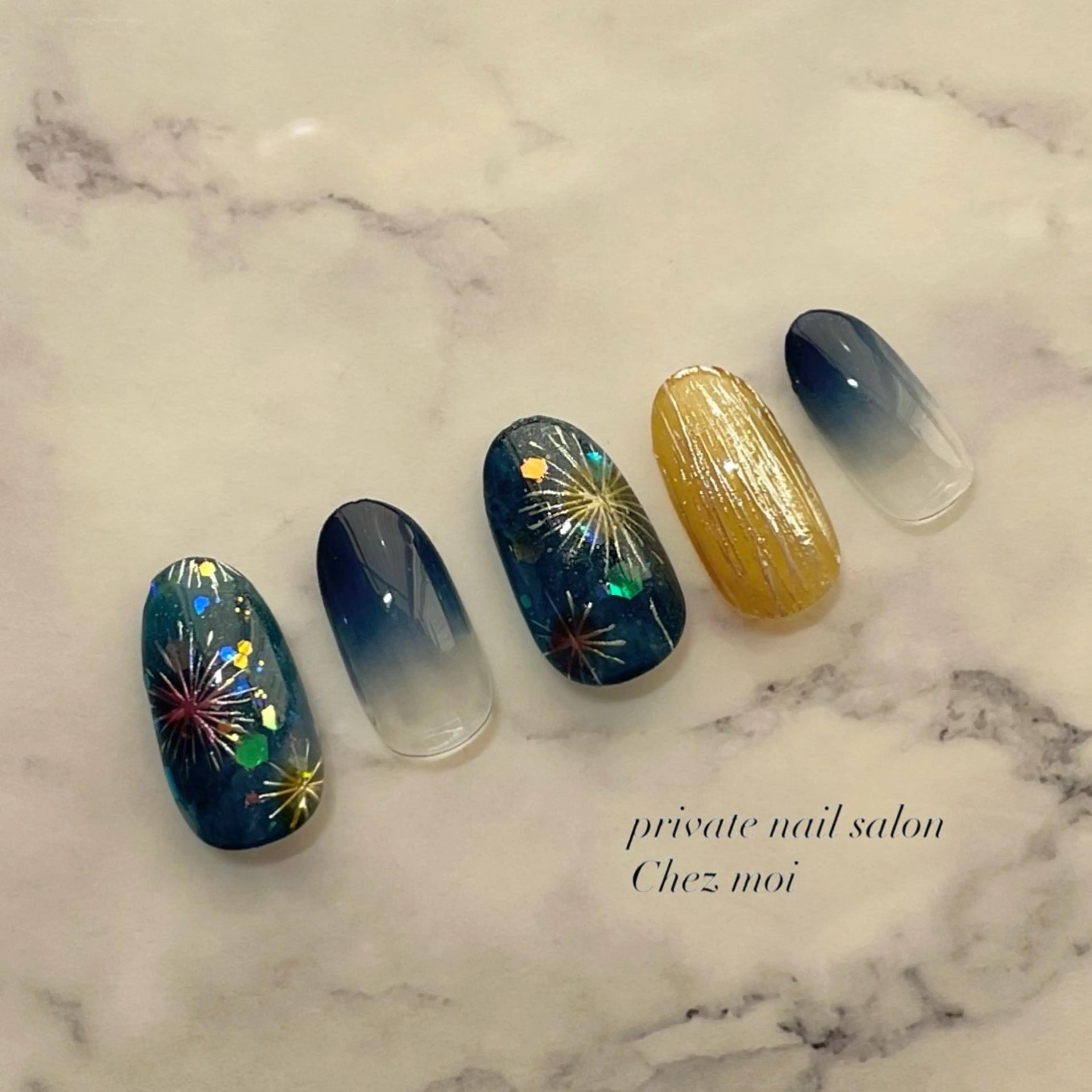 ネイル KOMINE TOMOKOのネイルデザイン