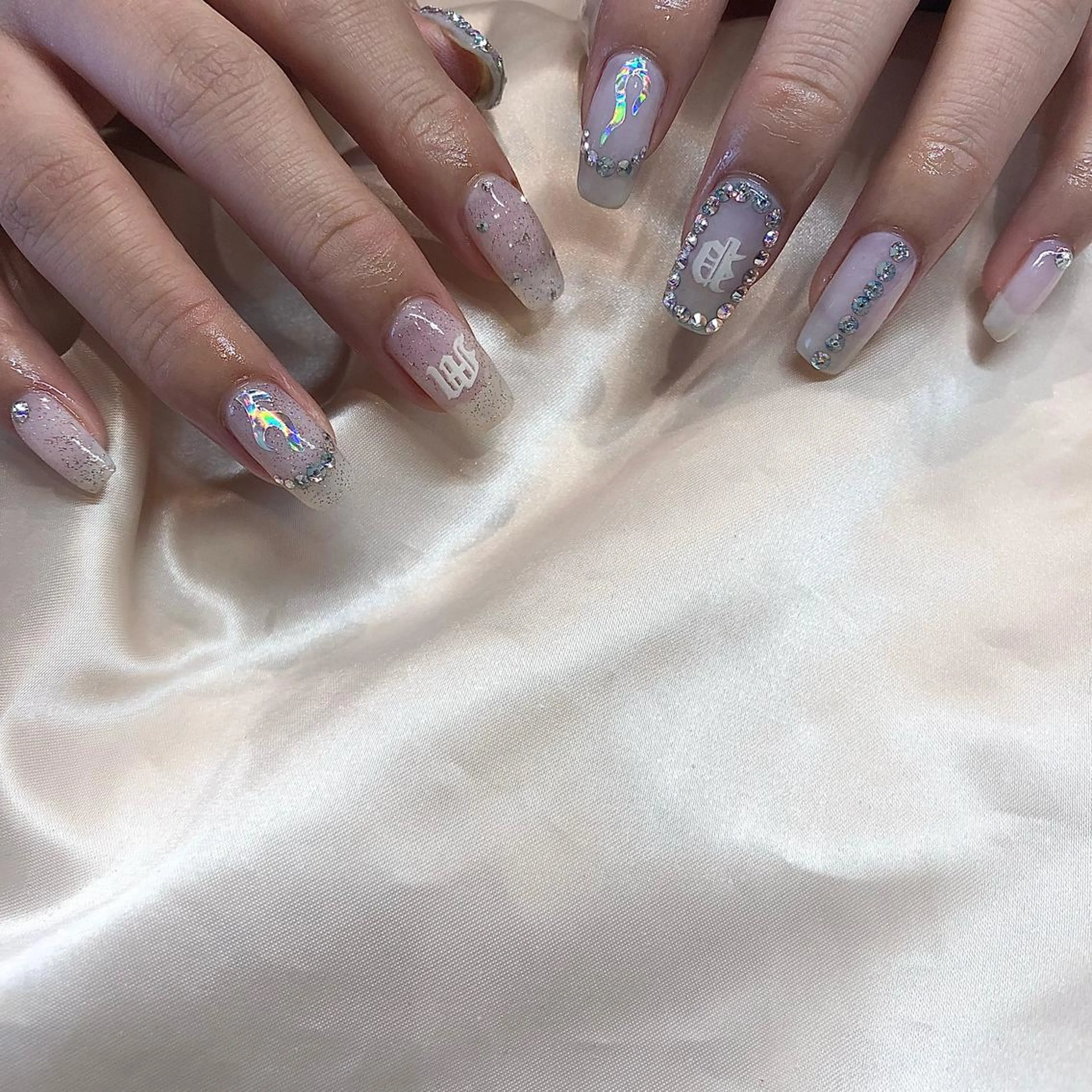 ネイル ハンドネイル パラあり！フィルイン 美フォルムのネイルデザイン