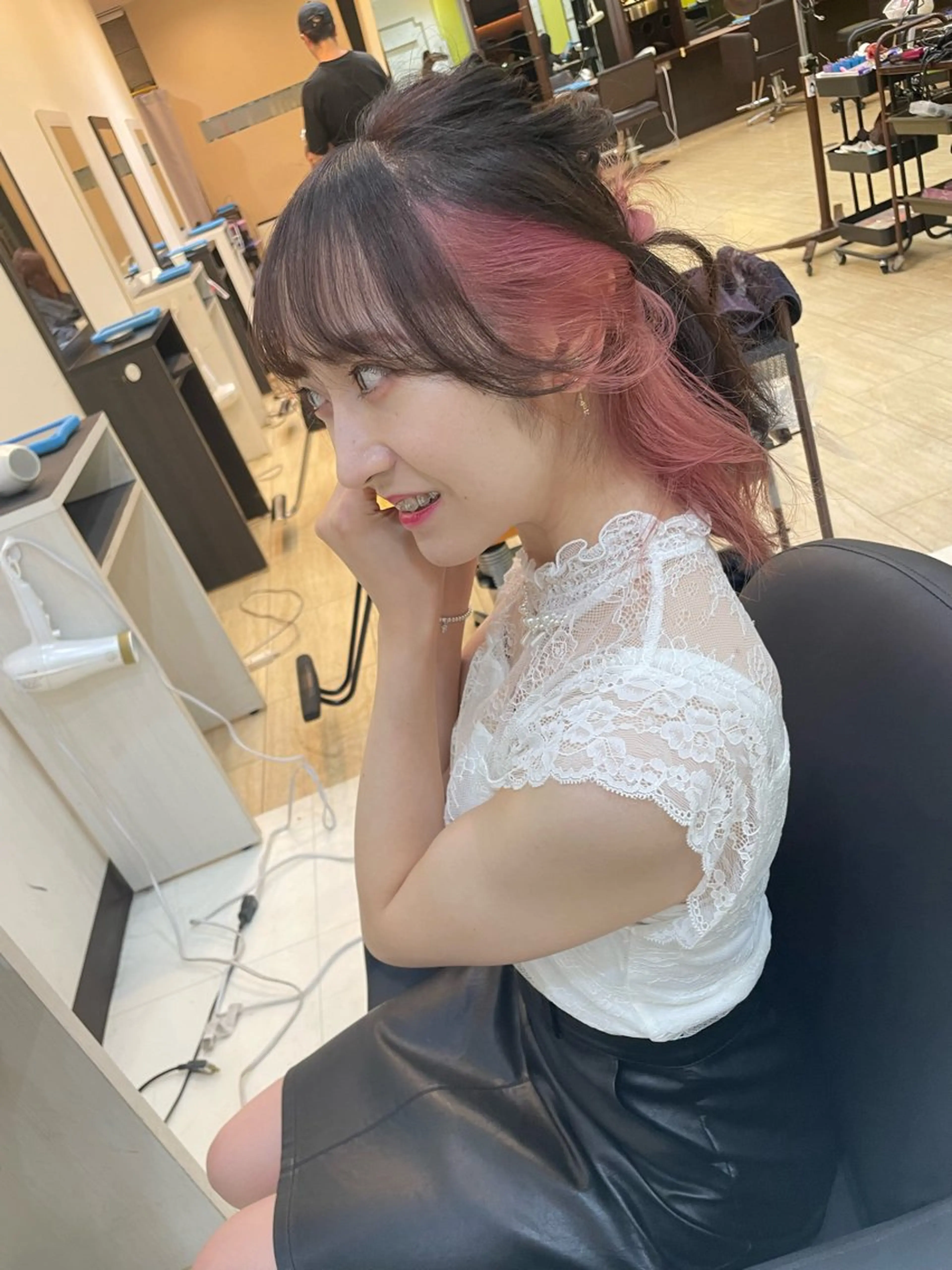 ミディアム カット ヘアカラー 限定クーポン 💕大量更新ブリーチのヘアスタイル