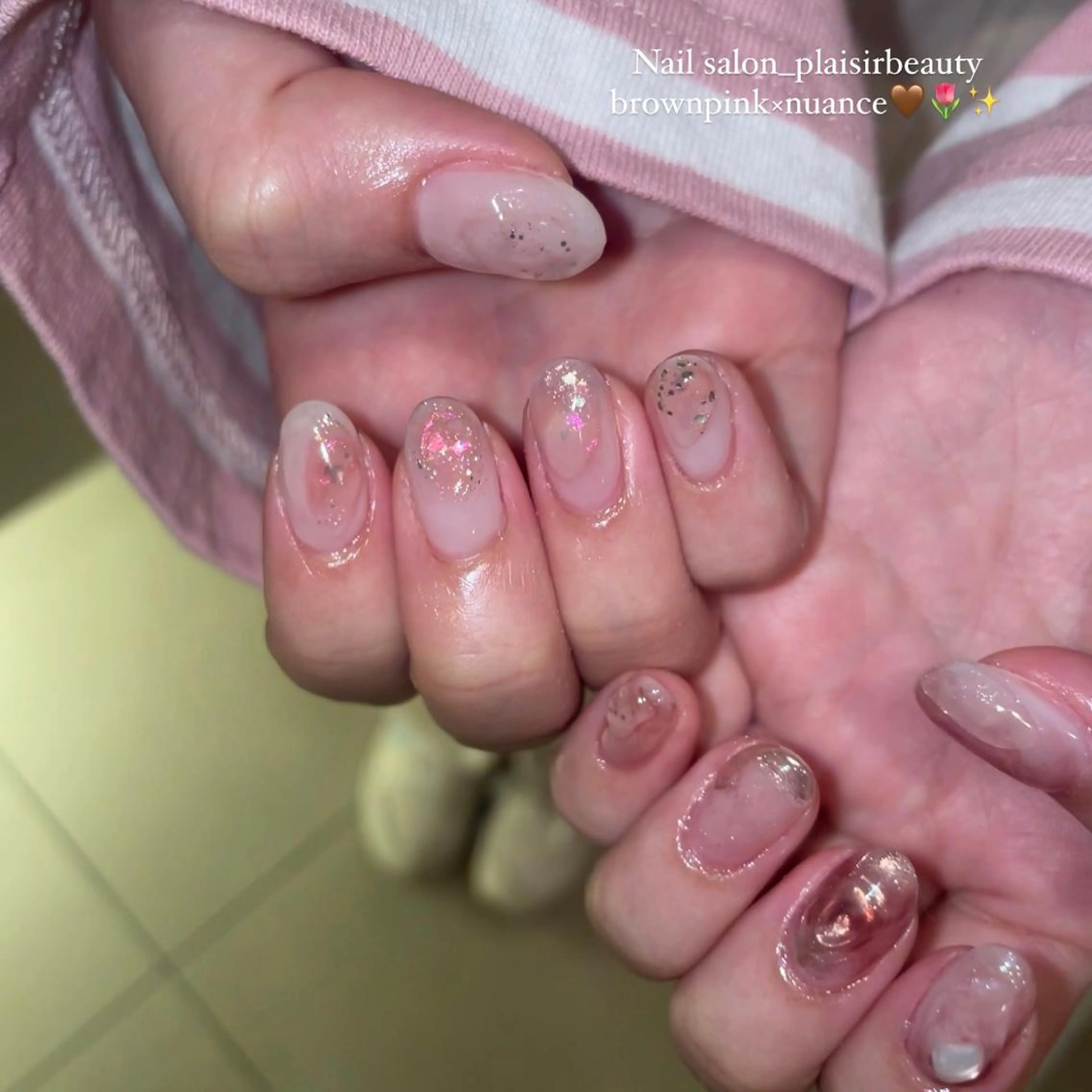 ネイル グラデーション ラメ(グリッター) ラメグラデーション オフィスネイル 春ネイル ハンドネイル Nallsalon Plaisirbeauty所属・Plaisir beautyのネイルデザイン