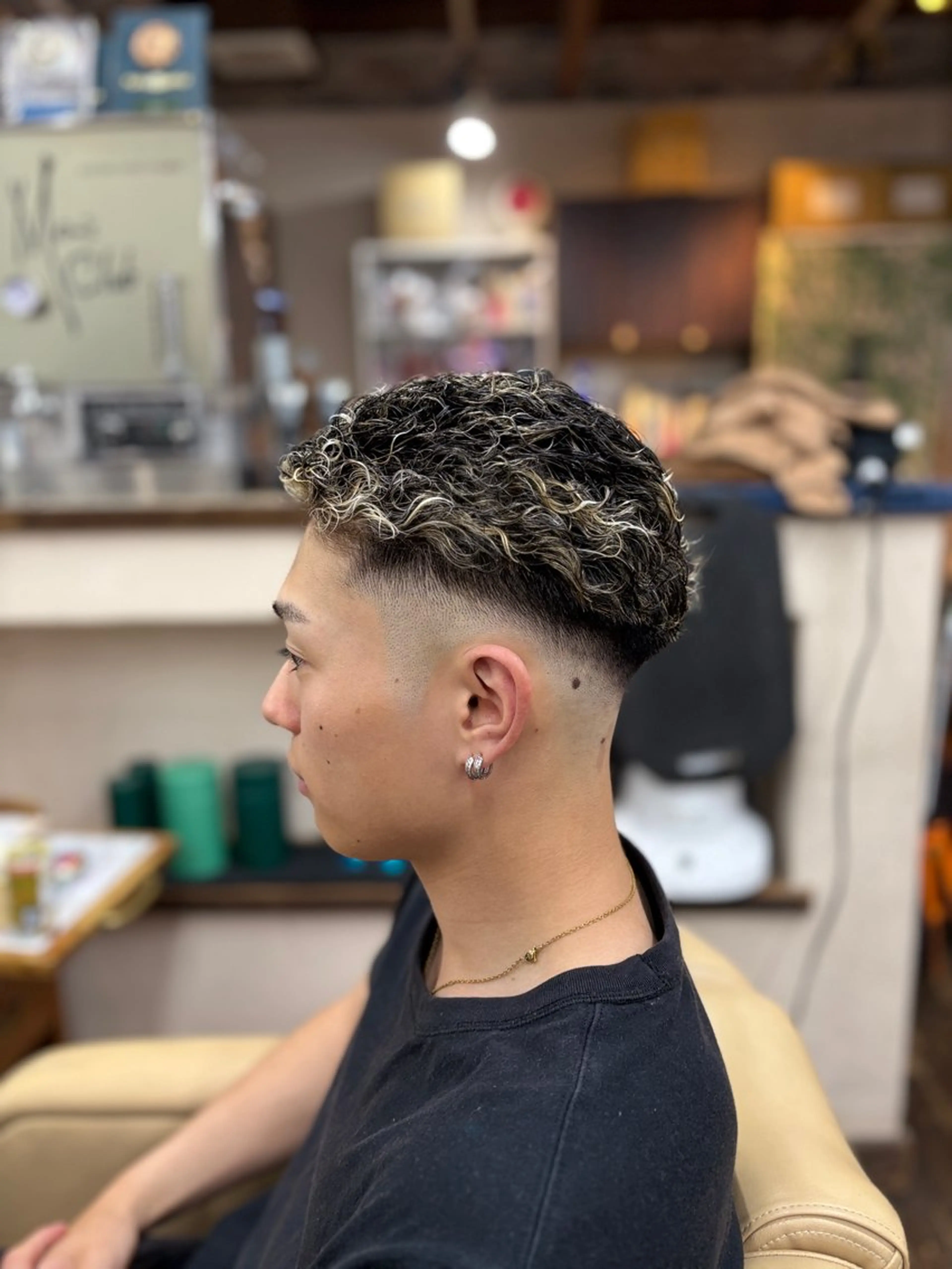 ショート カラー パーマ メンズ 山本 健生のヘアスタイル