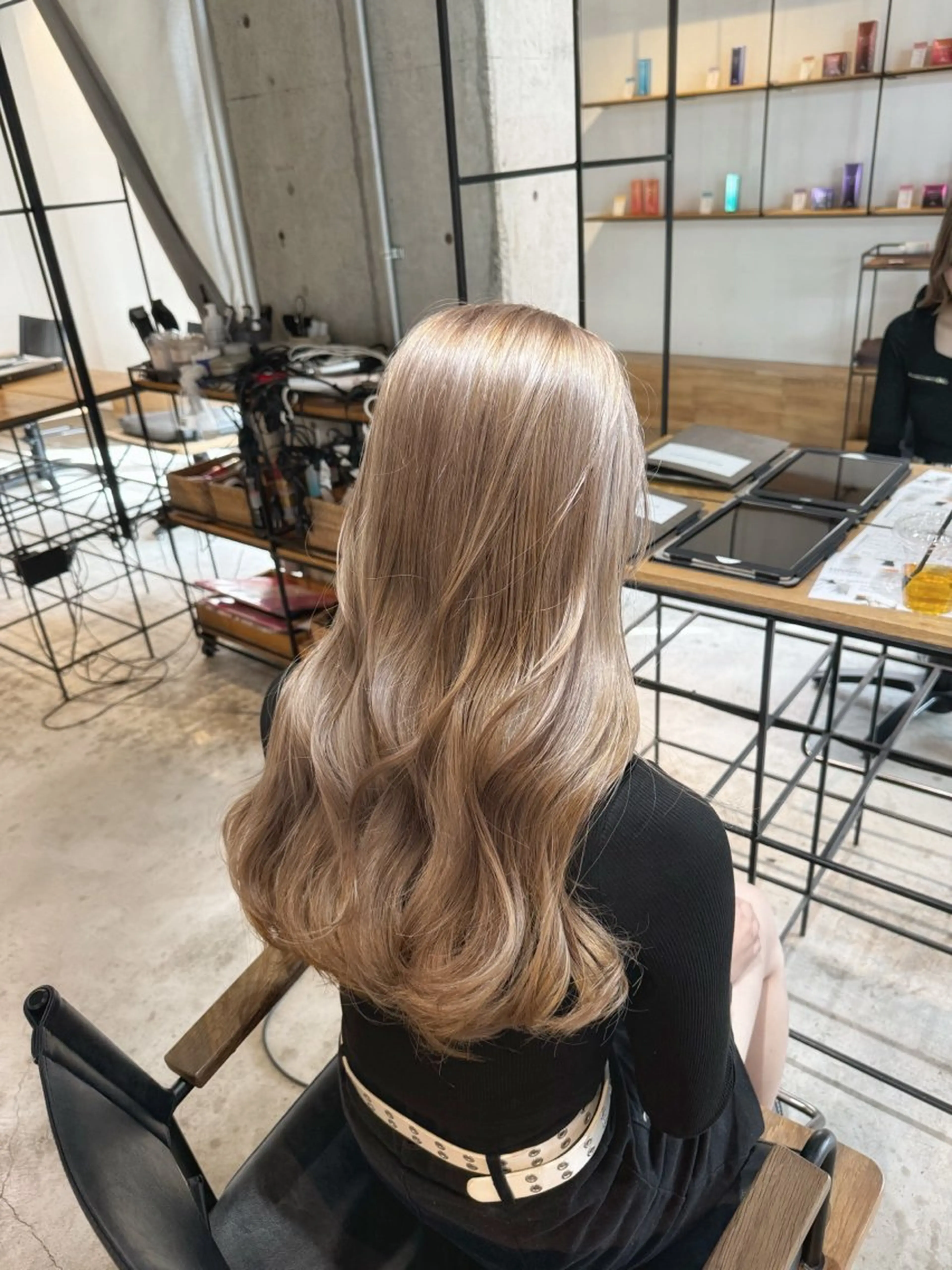 ロング ヘアカラー トリートメント ベージュカラー/新潟 カラー特化/落合優吾のヘアスタイル