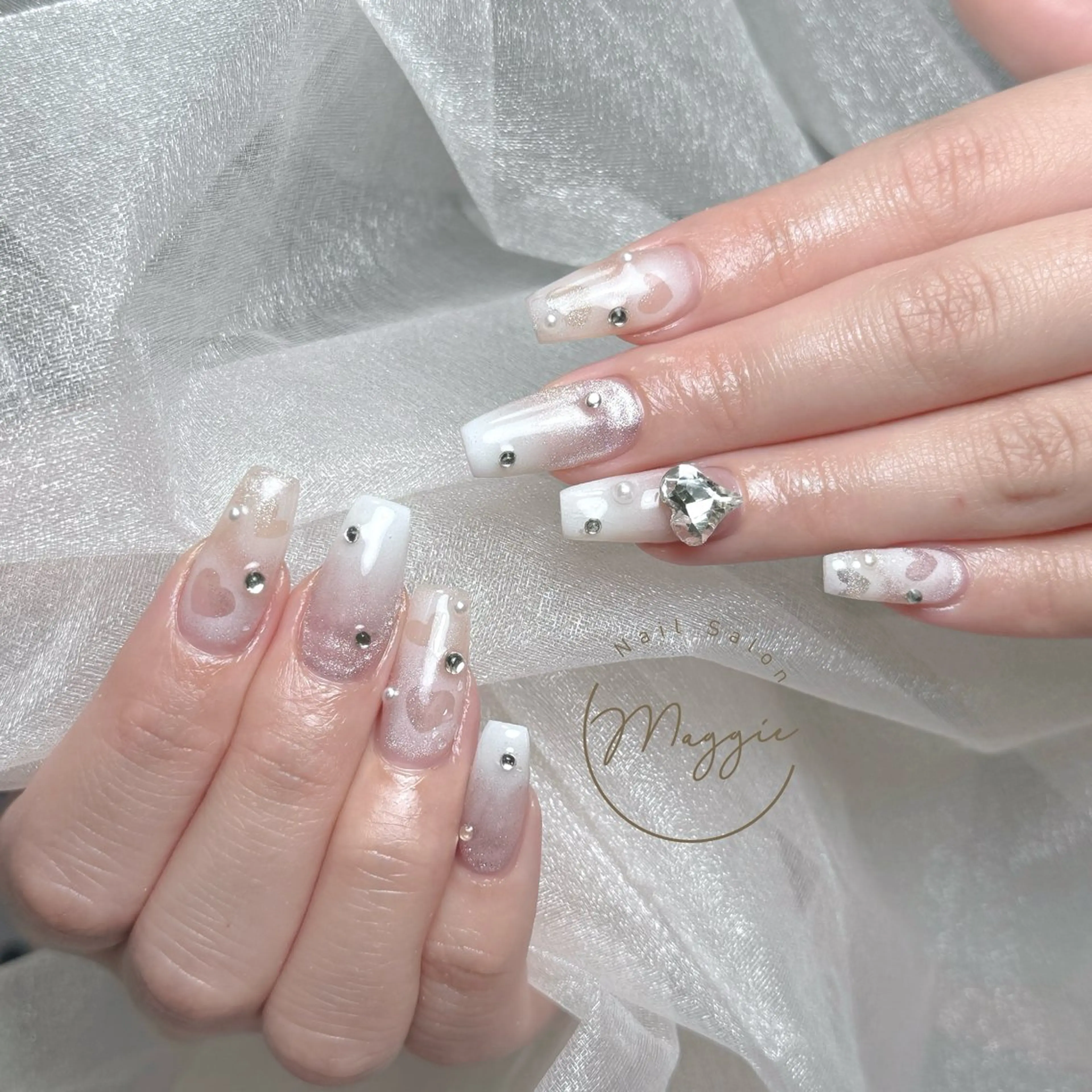 ネイル Maggie Nail🦩のネイルデザイン