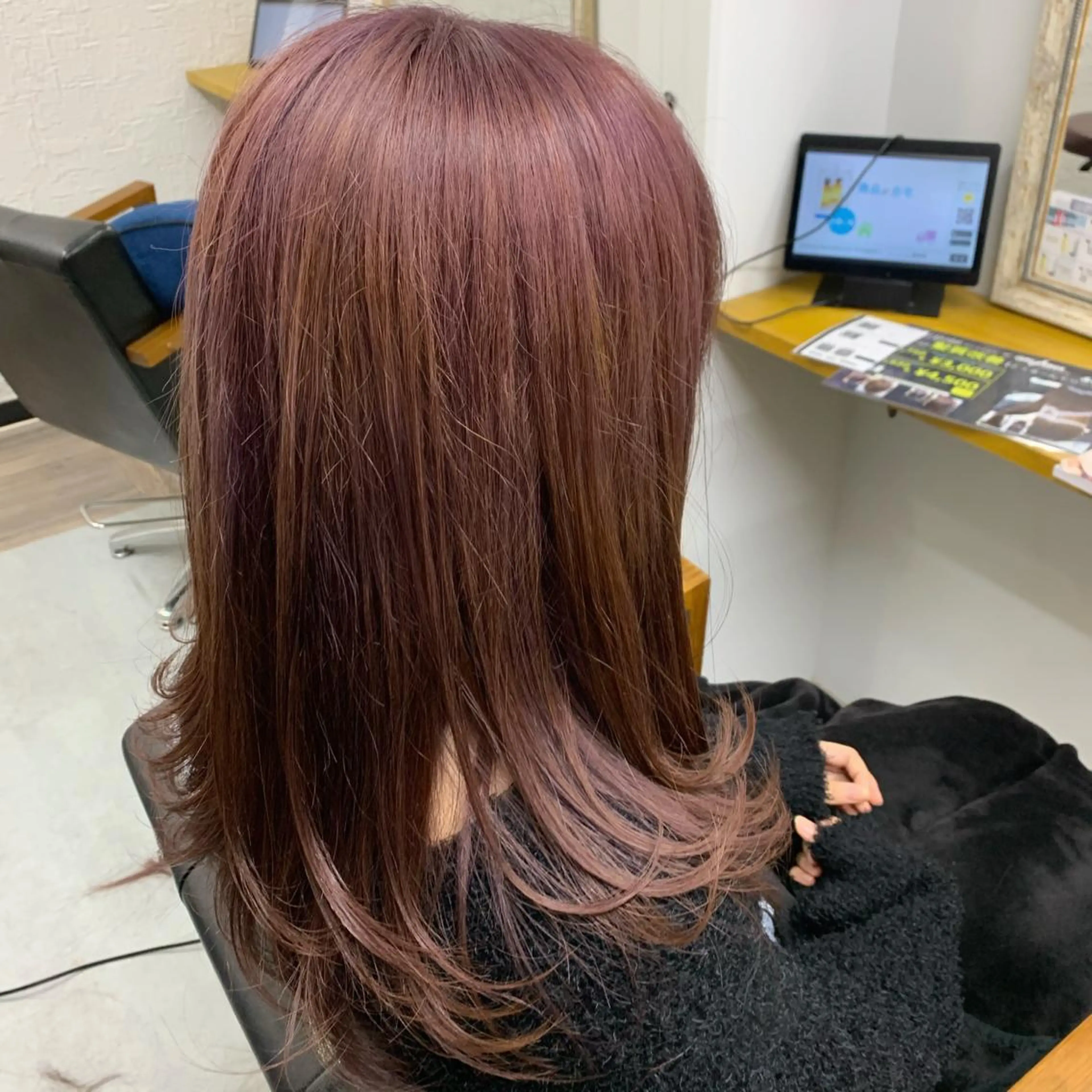 ロング 🥇近藤 恭輔🥇 Recharme新保のヘアスタイル