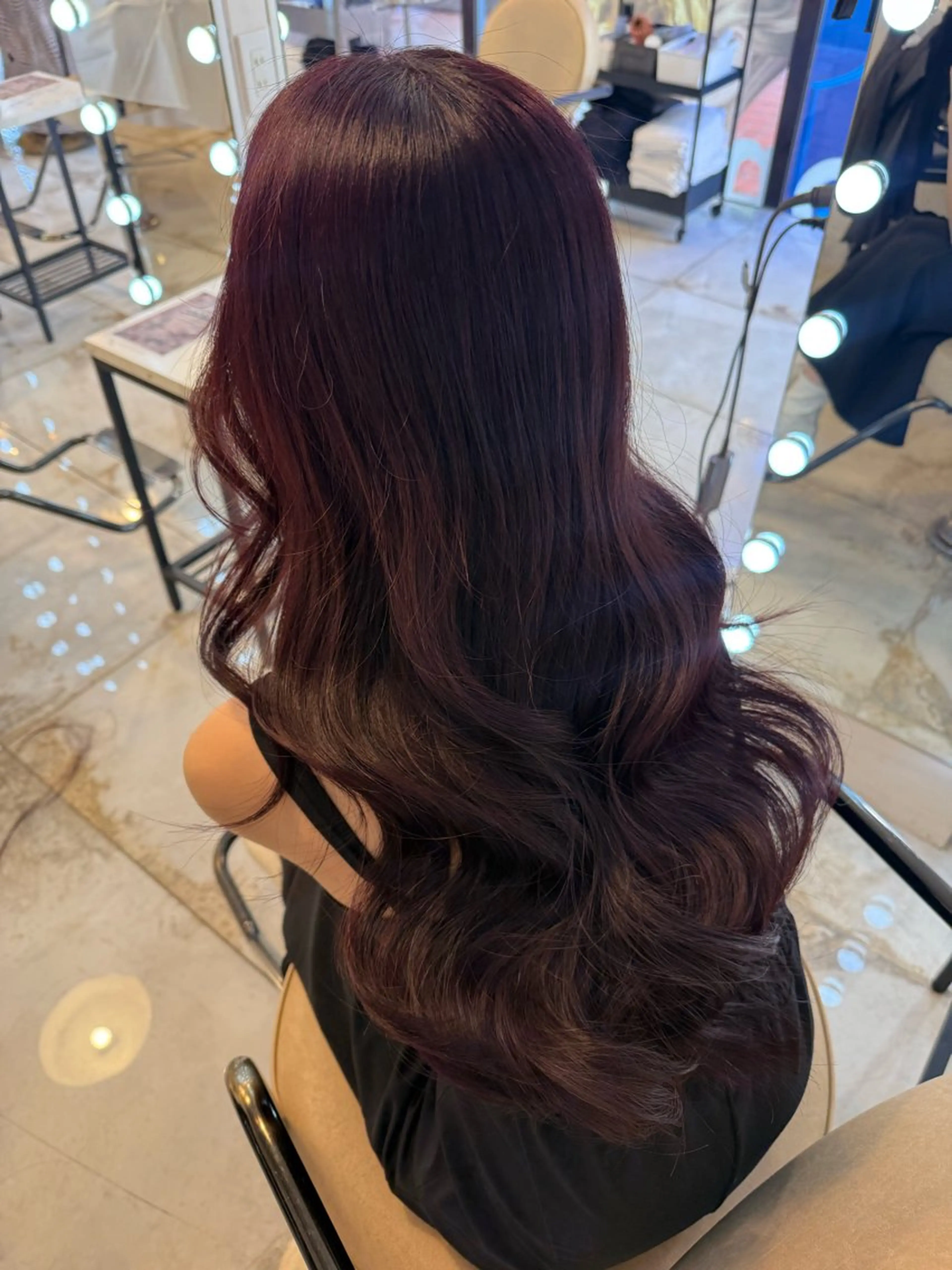 セミロング カラー ボルドーカラー レッドカラー AI／原宿／ 透明感艶カラー/のヘアスタイル