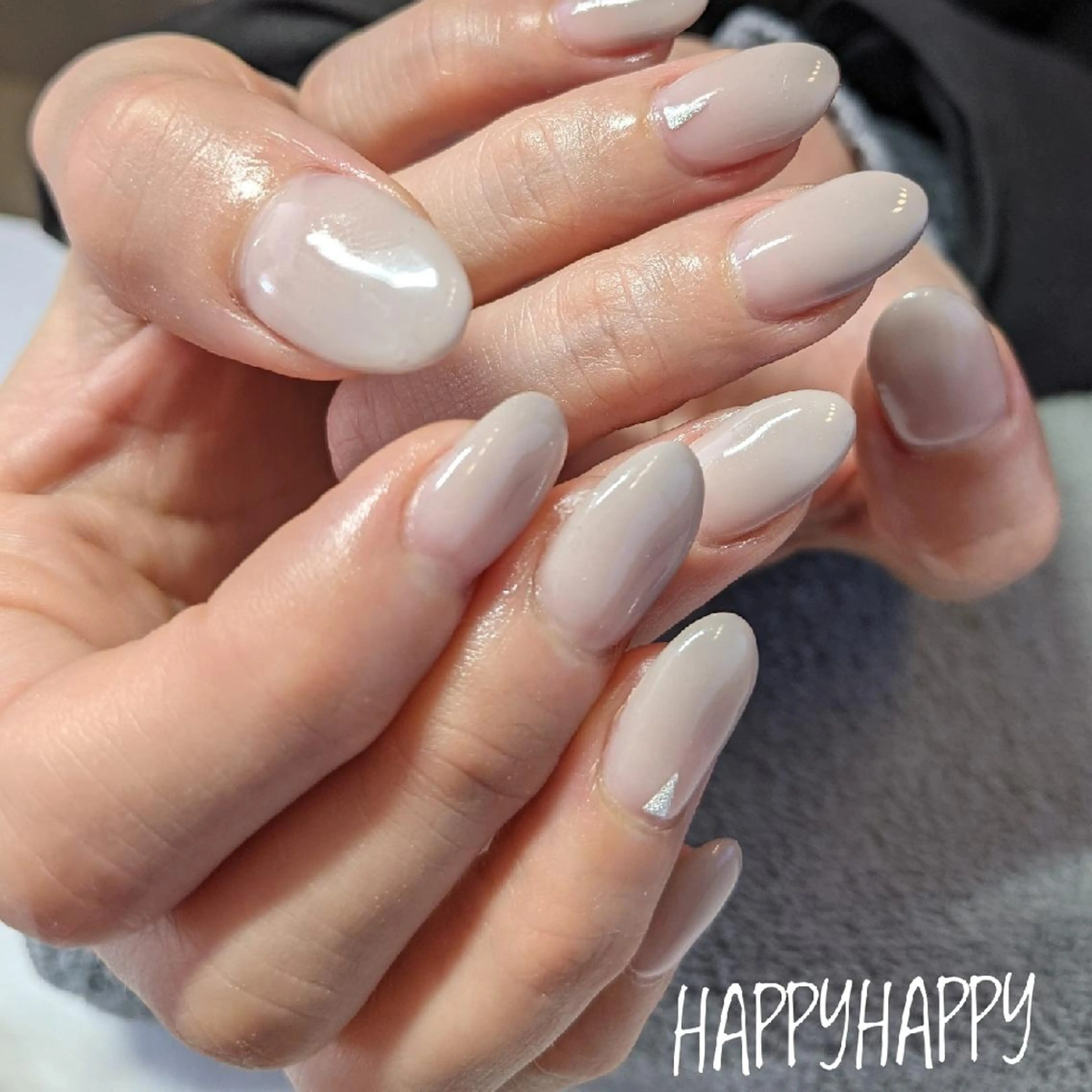 ネイル グラデーション HAPPY HAPPYのネイルデザイン