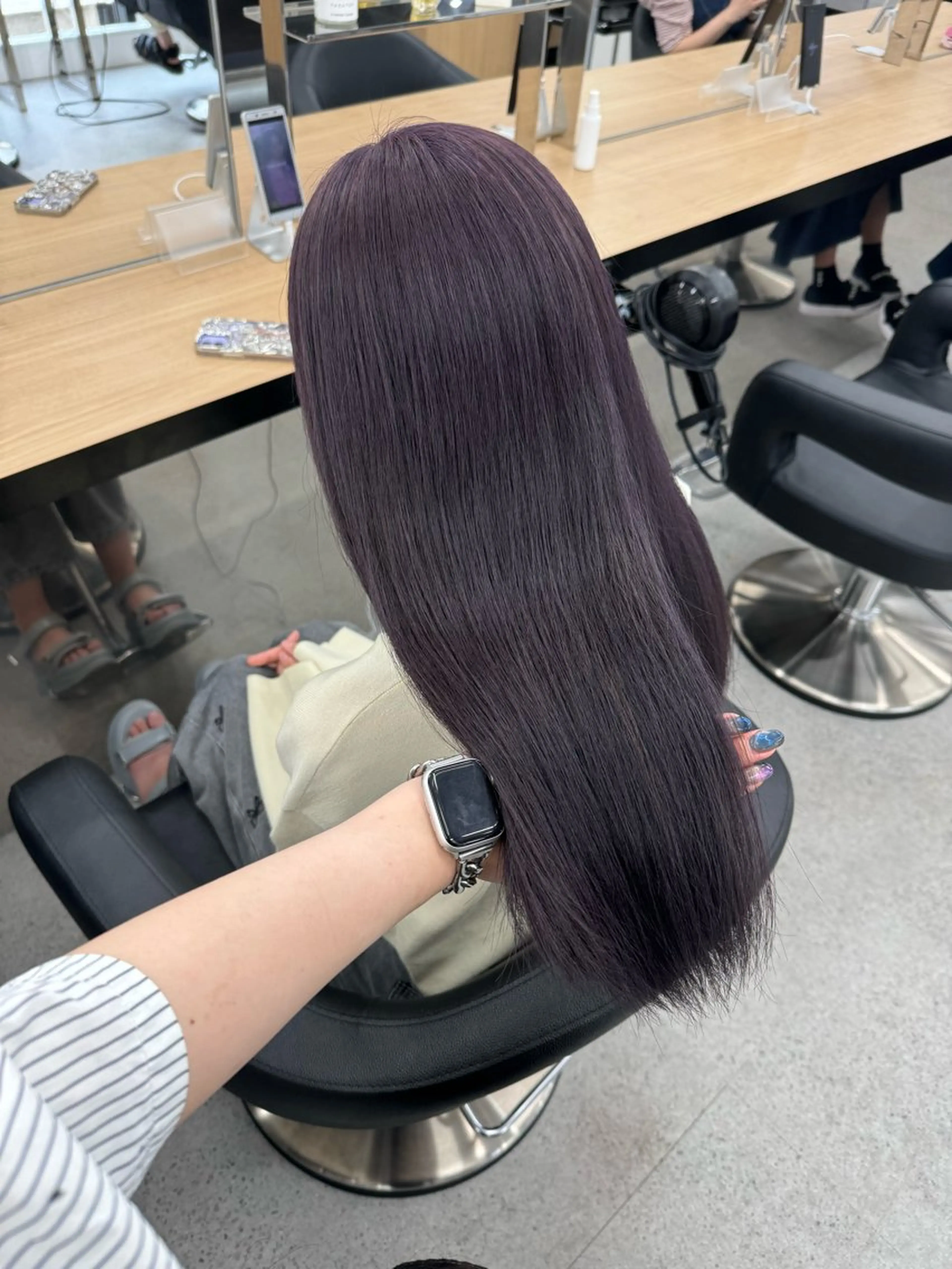 ロング カラー 暗髪🩶ラベンダー/ ブルー/ユウナ🤍のヘアスタイル