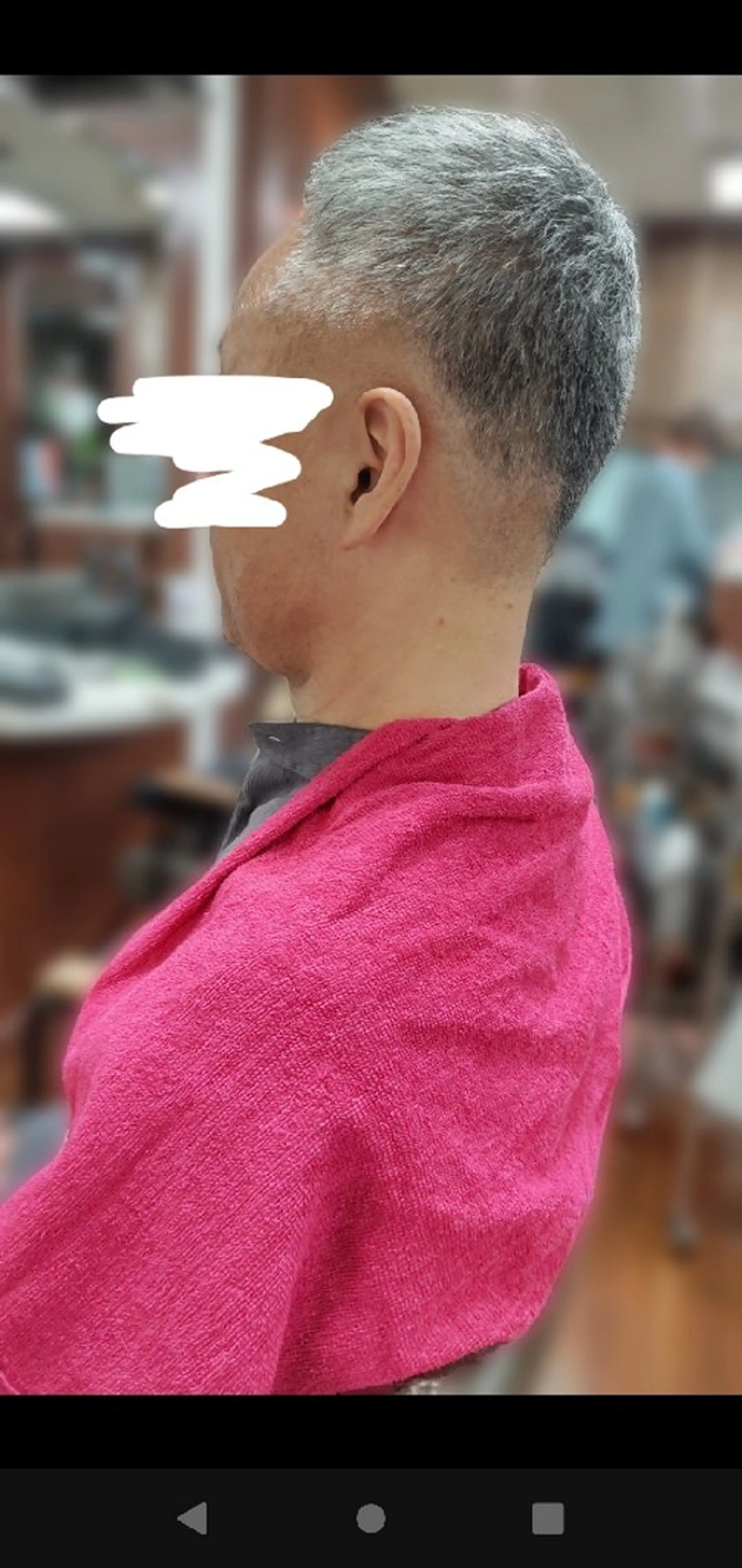 メンズ フェードカット ホリウチ リョウコのヘアスタイル