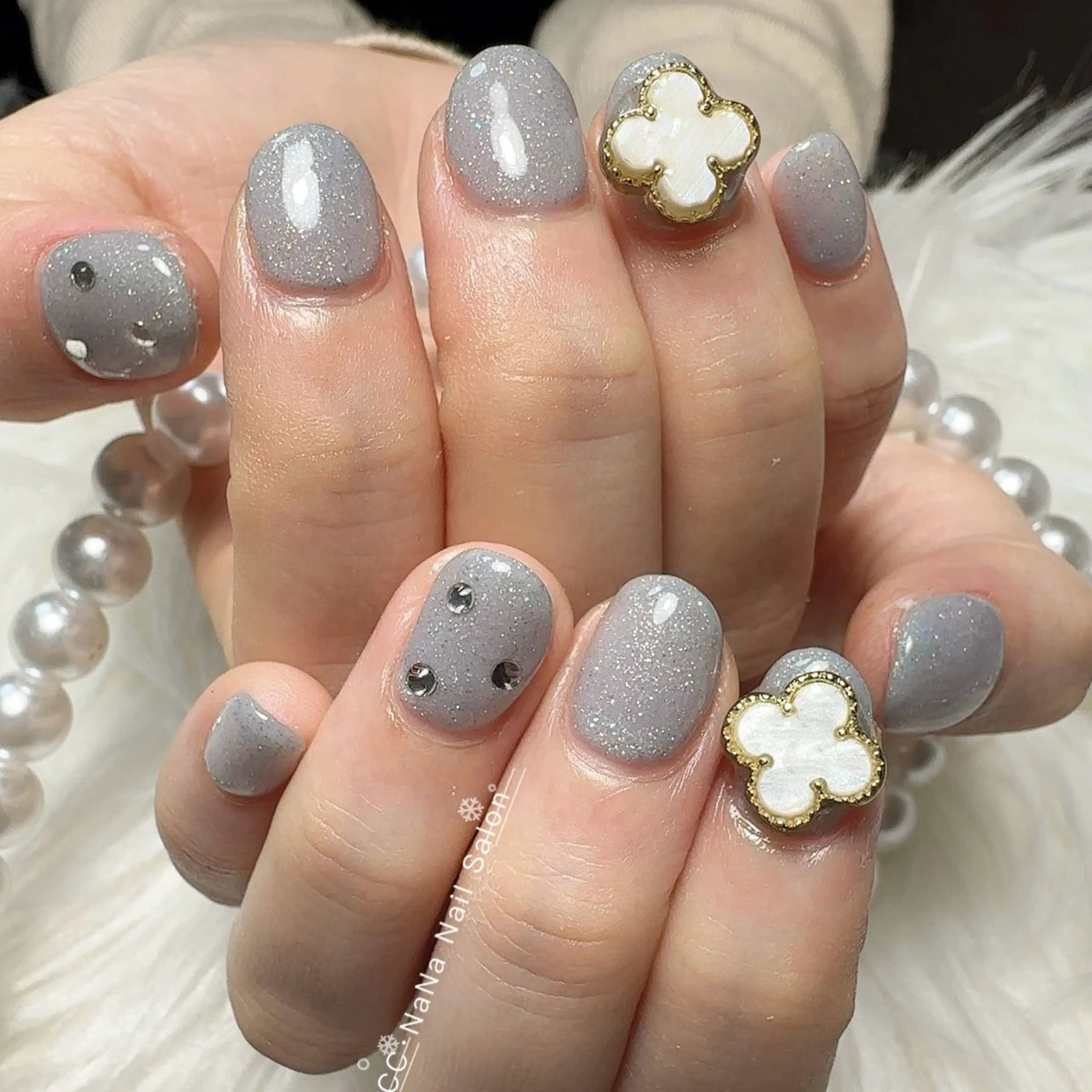 ネイル ハンドネイル 💎CC・NaNa 韓国風ネイル🌙Cのネイルデザイン