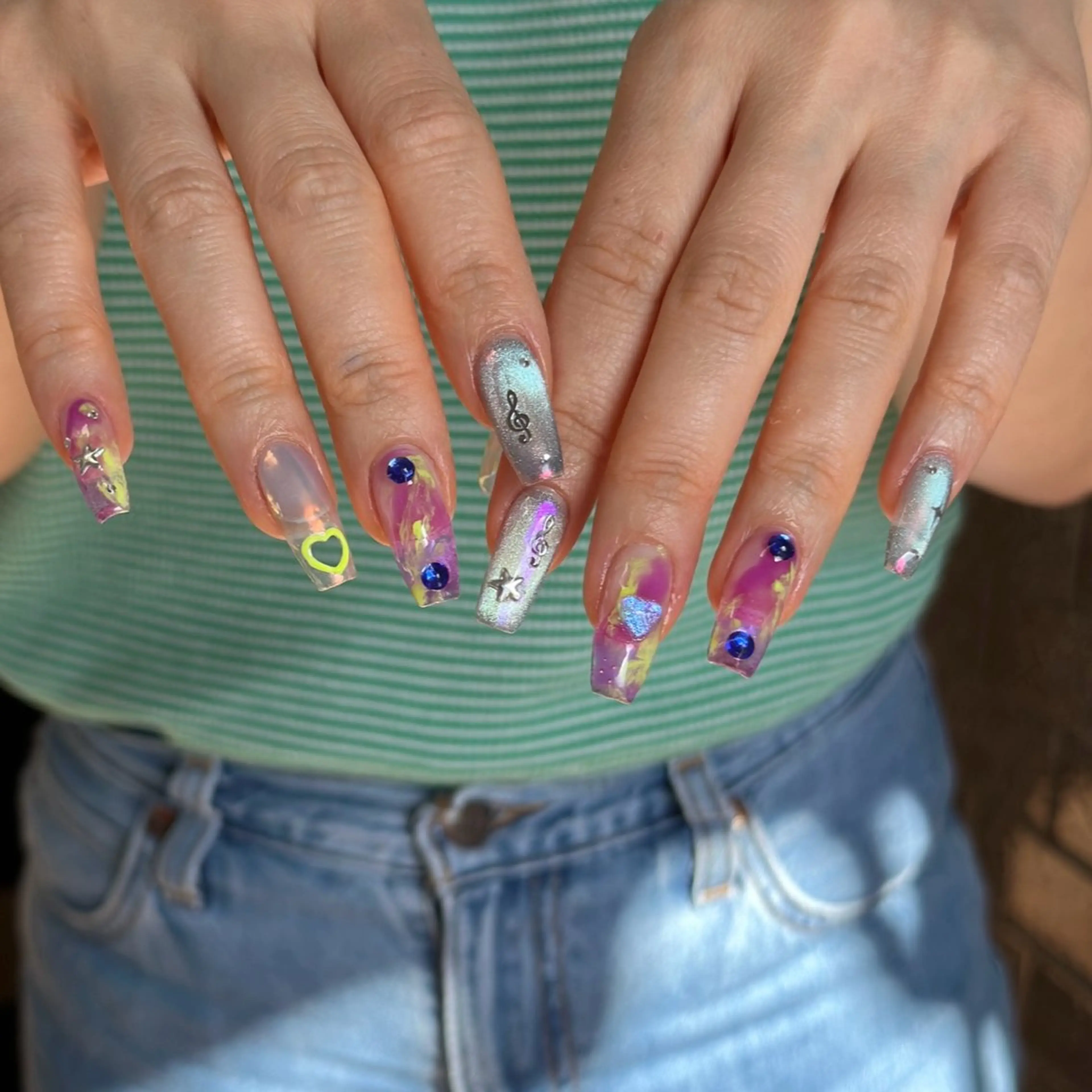 ネイル ヒトメボレ Mioのネイルデザイン