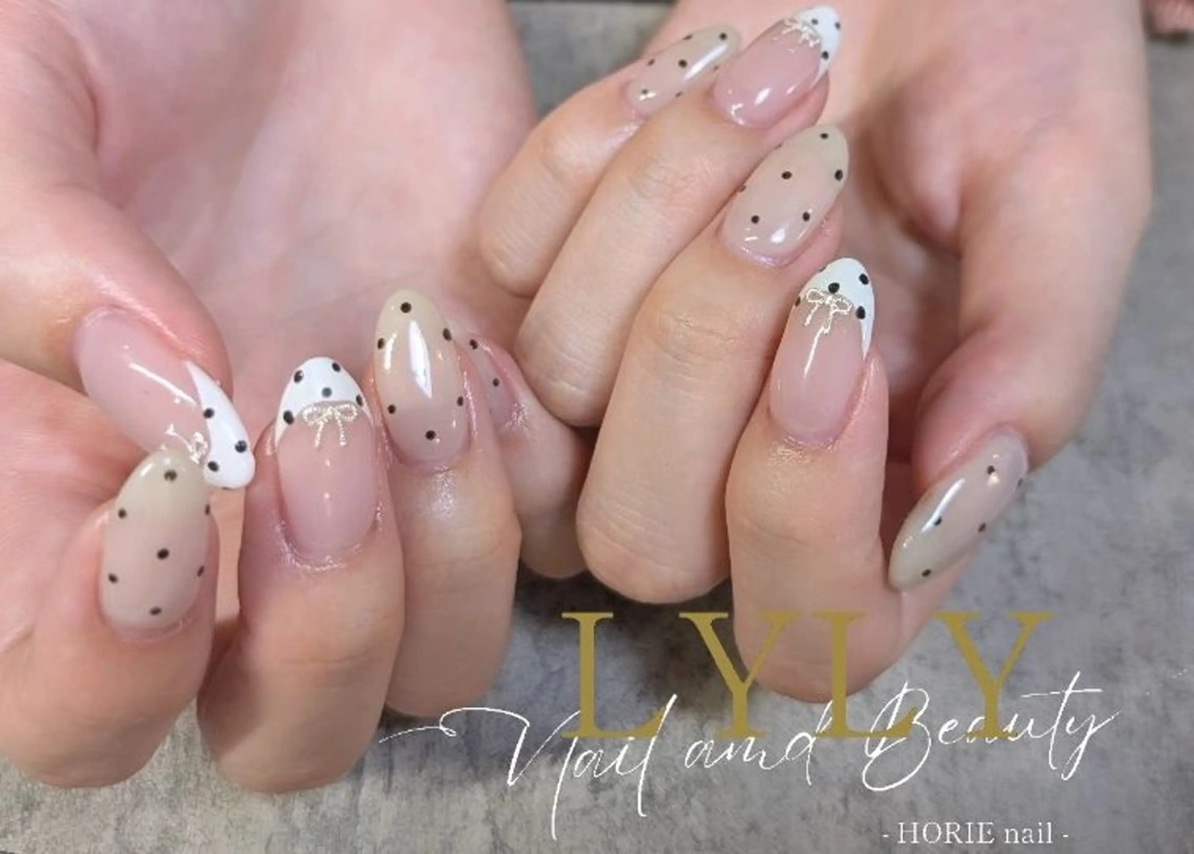 ネイル ドット フレンチネイル LYLY ✾ai✾のネイルデザイン