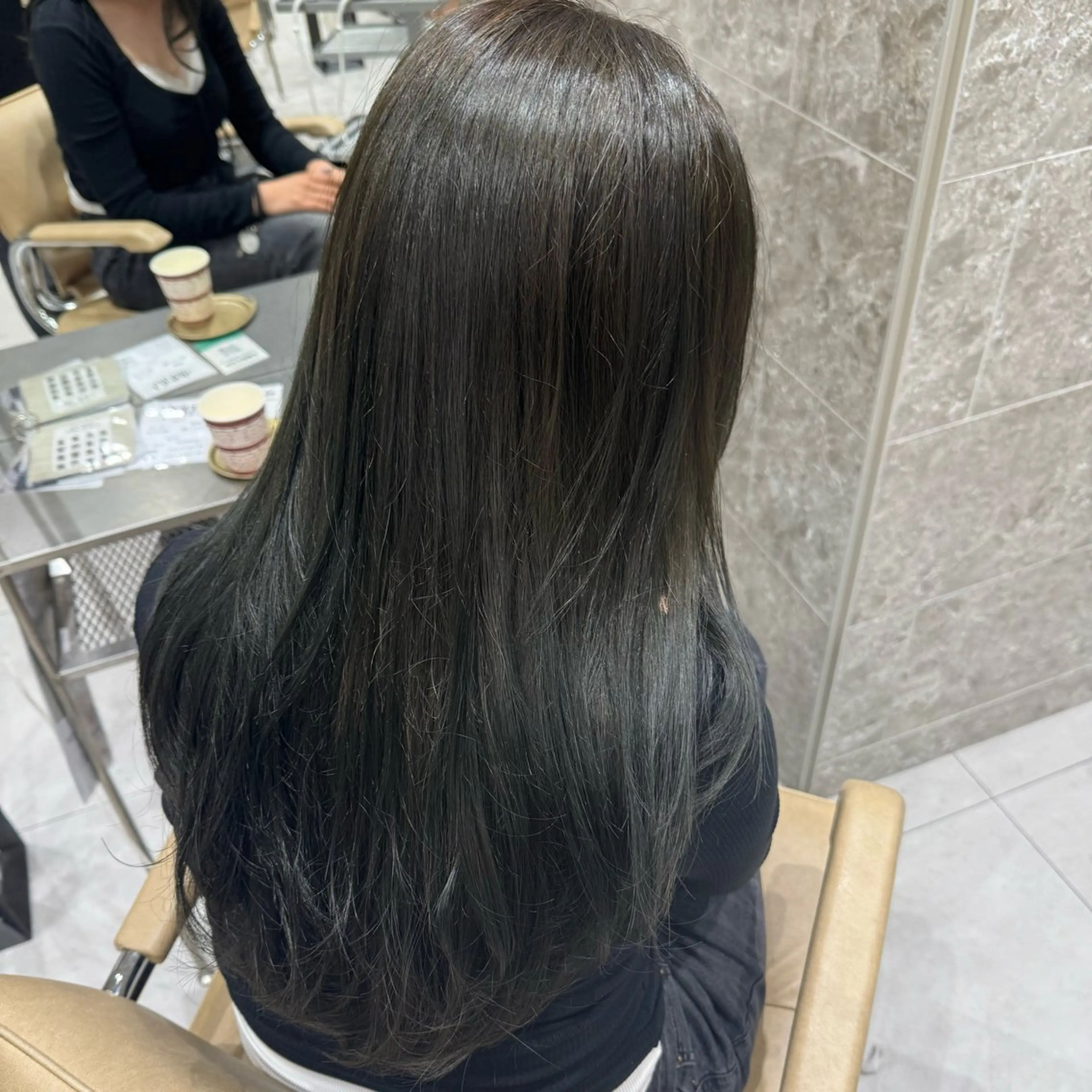 ロング カラー カット ヘアカラー 韓国レイヤー｜ 透明感カラー｜ココナのヘアスタイル