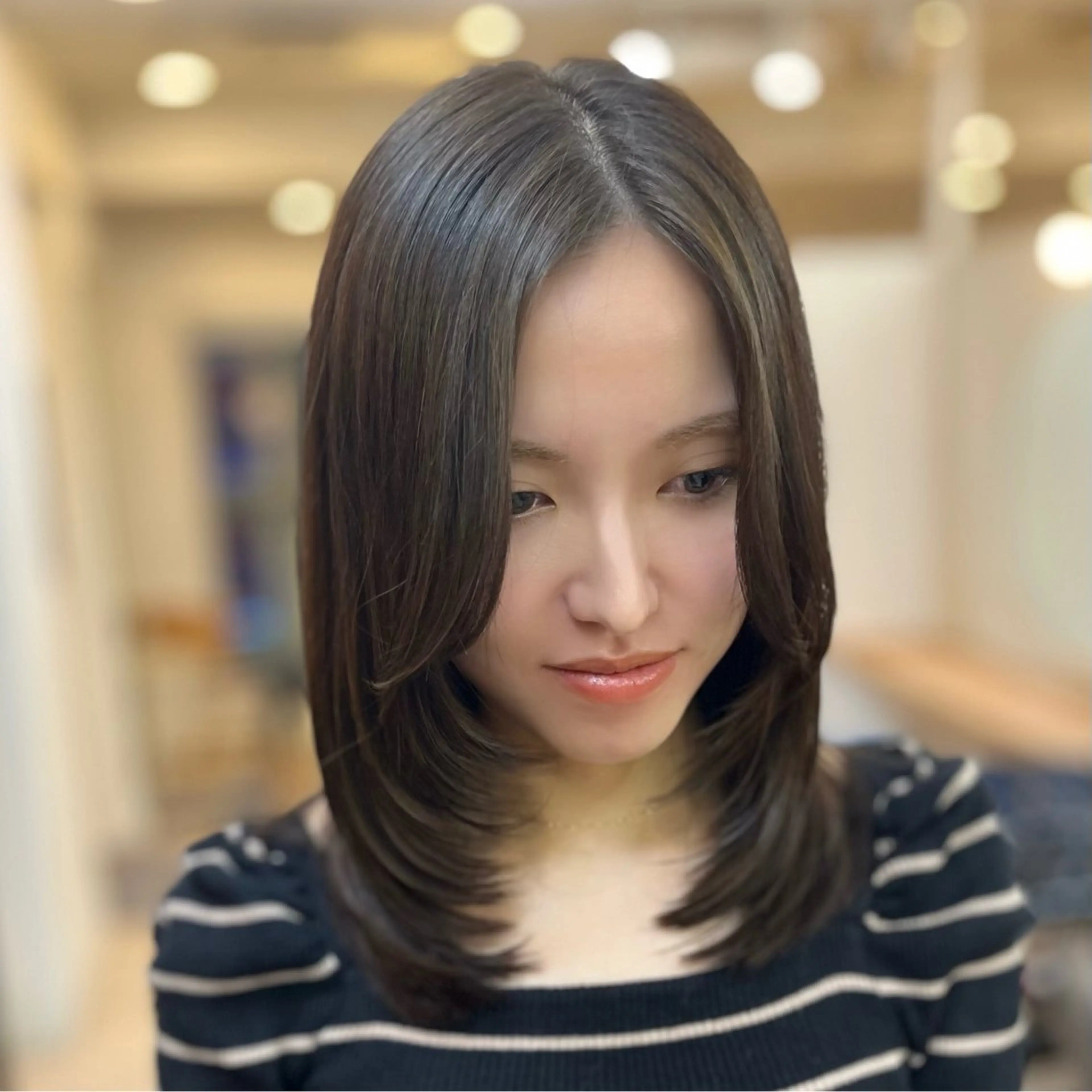 セミロング 美容師歴13年 川口のヘアスタイル