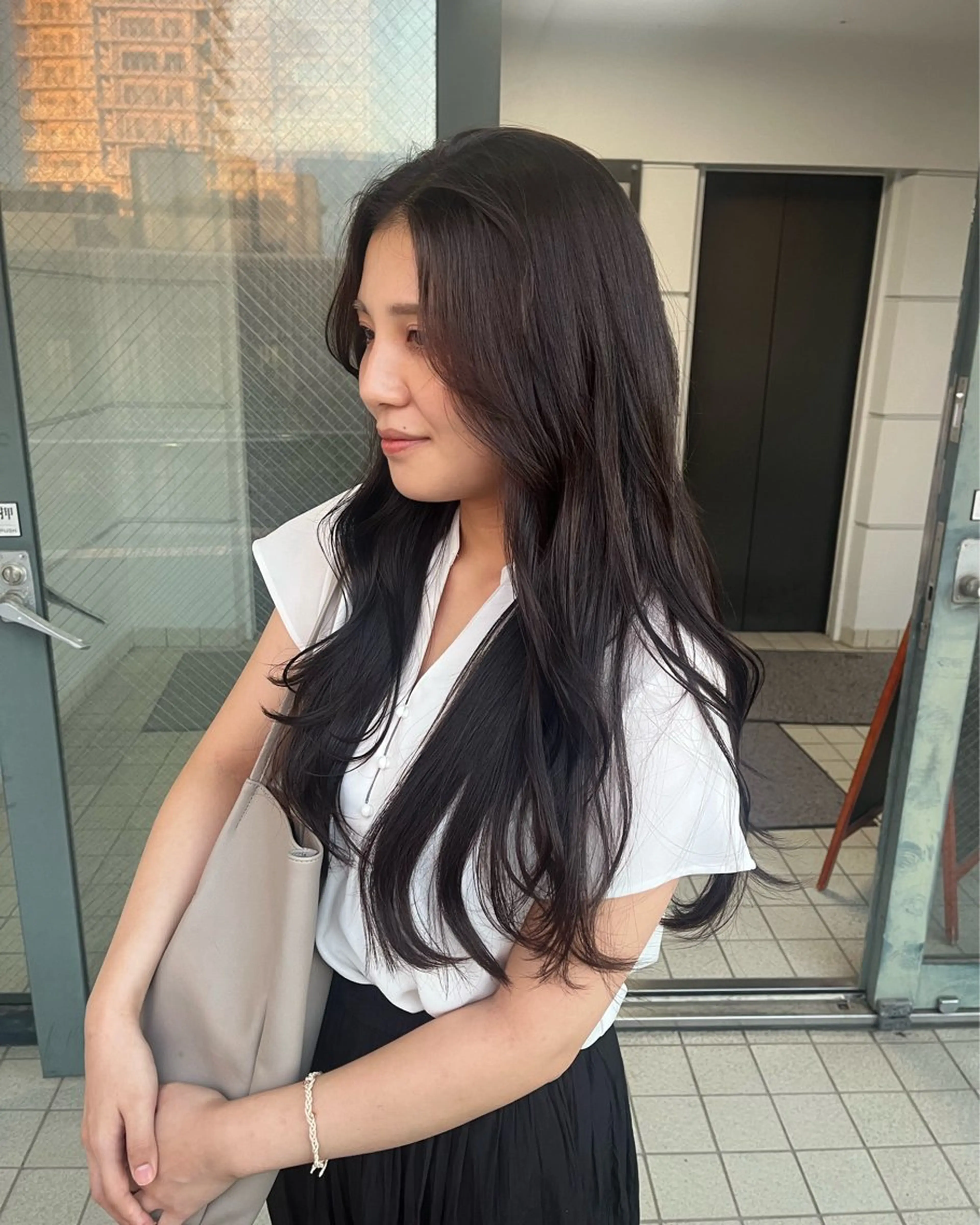 ロング レイヤーカット 髪質改善×ブリーチ 無しWカラー🫧天神のヘアスタイル