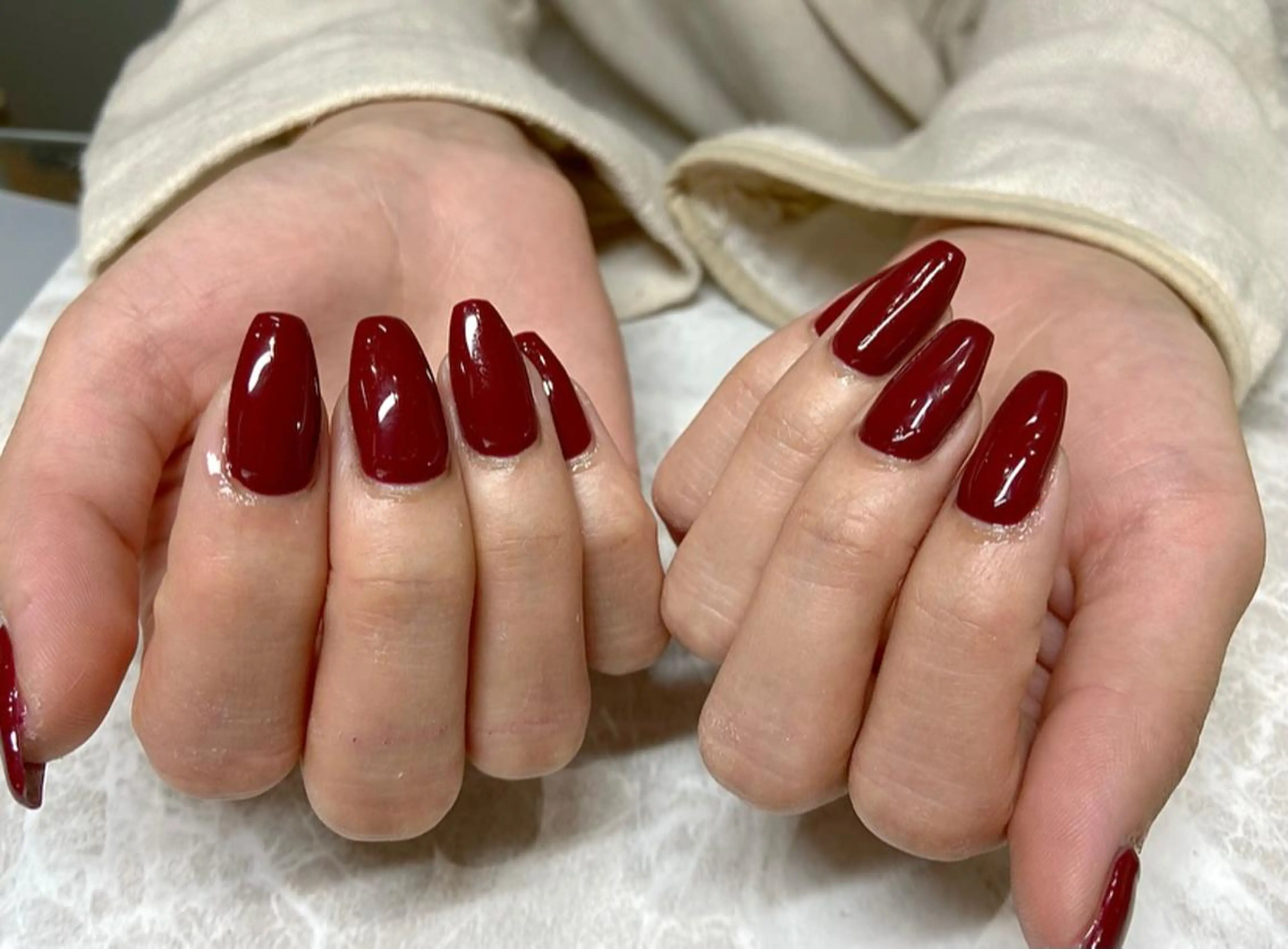 ネイル ボルドー ワンカラーネイル 🧸熊谷 かほ🧸のネイルデザイン