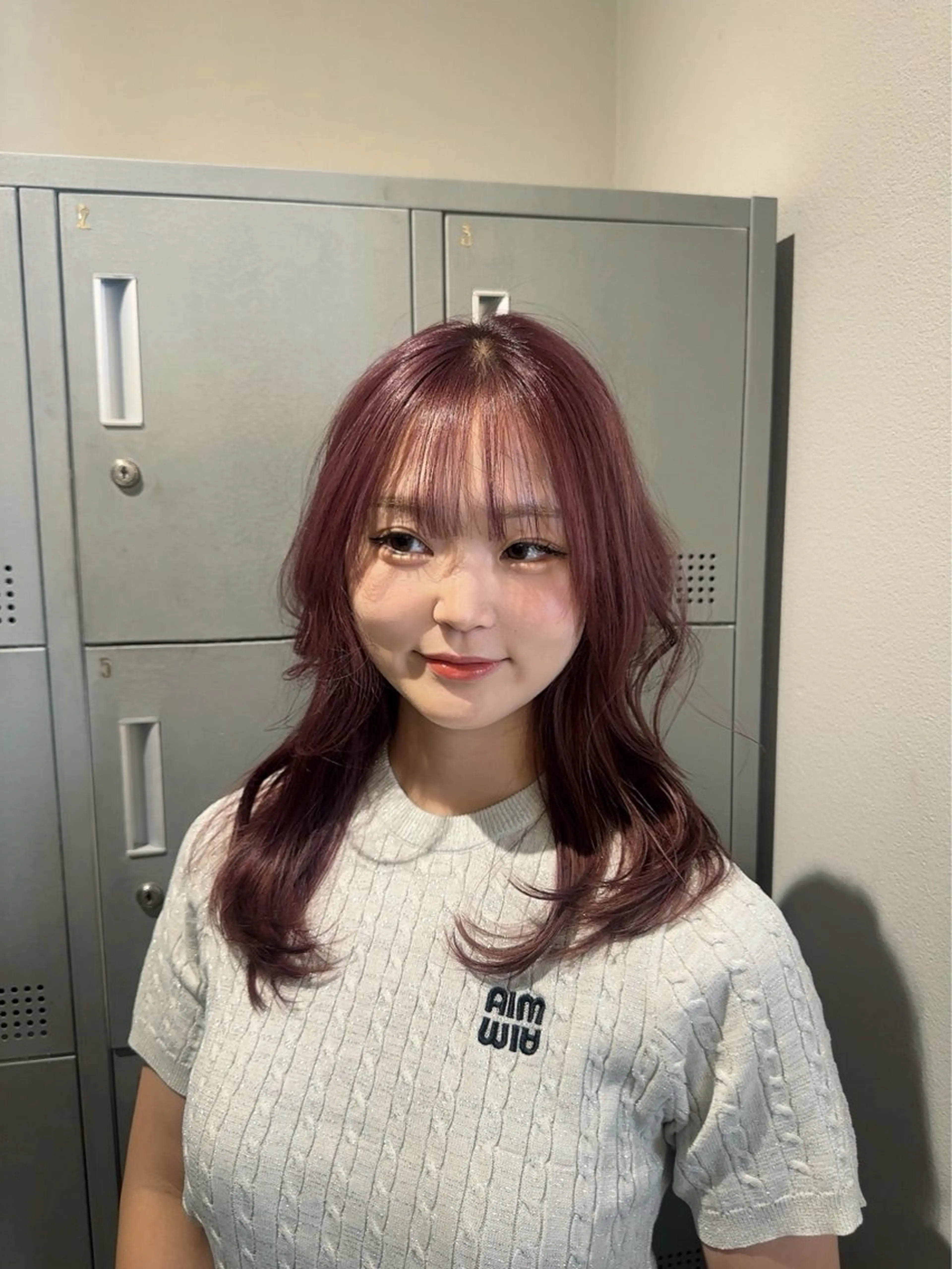 セミロング 透け感オリーブ/レイ ヤーカット/KaHoのヘアスタイル