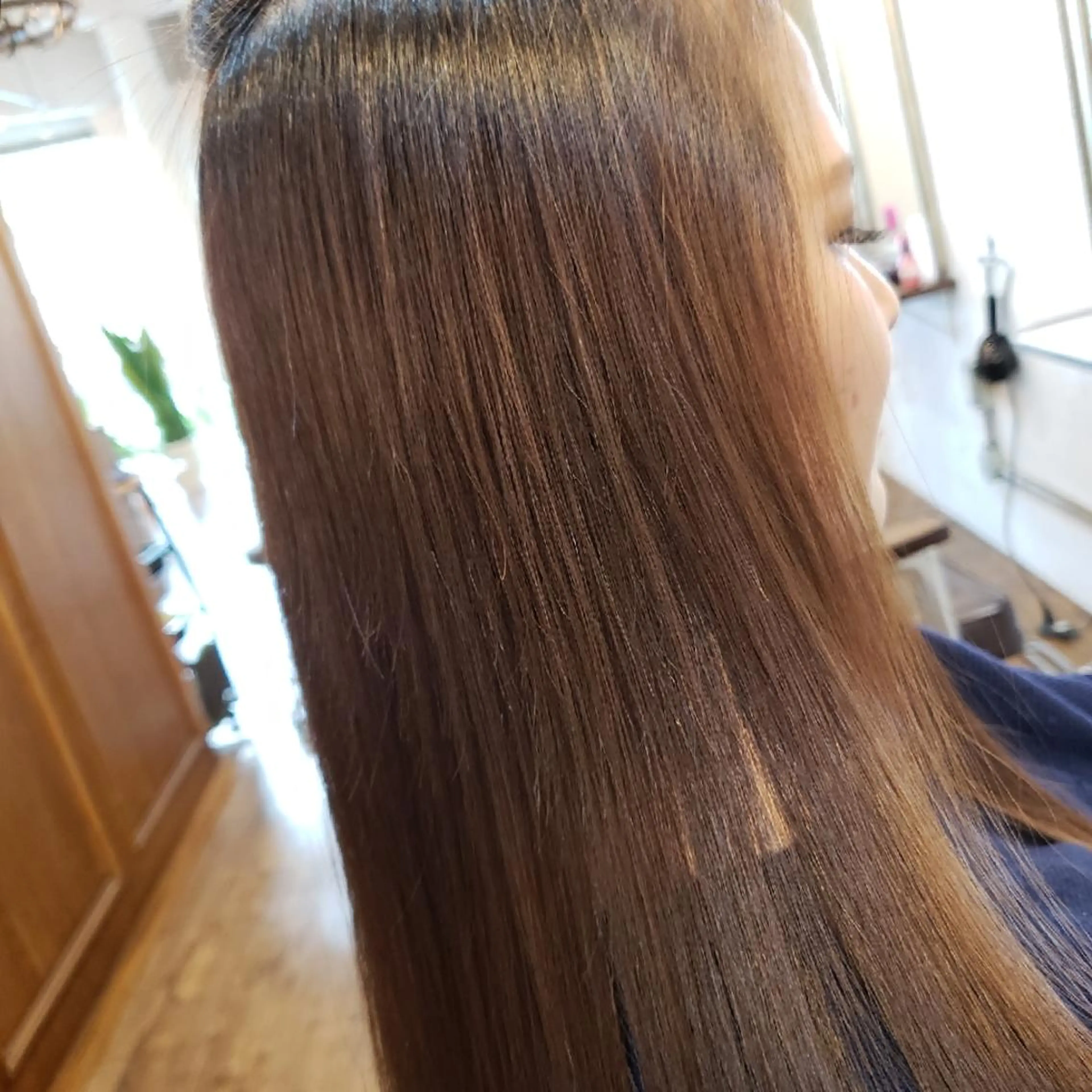 ロング パーマ カラー 饒平名 知也のヘアスタイル