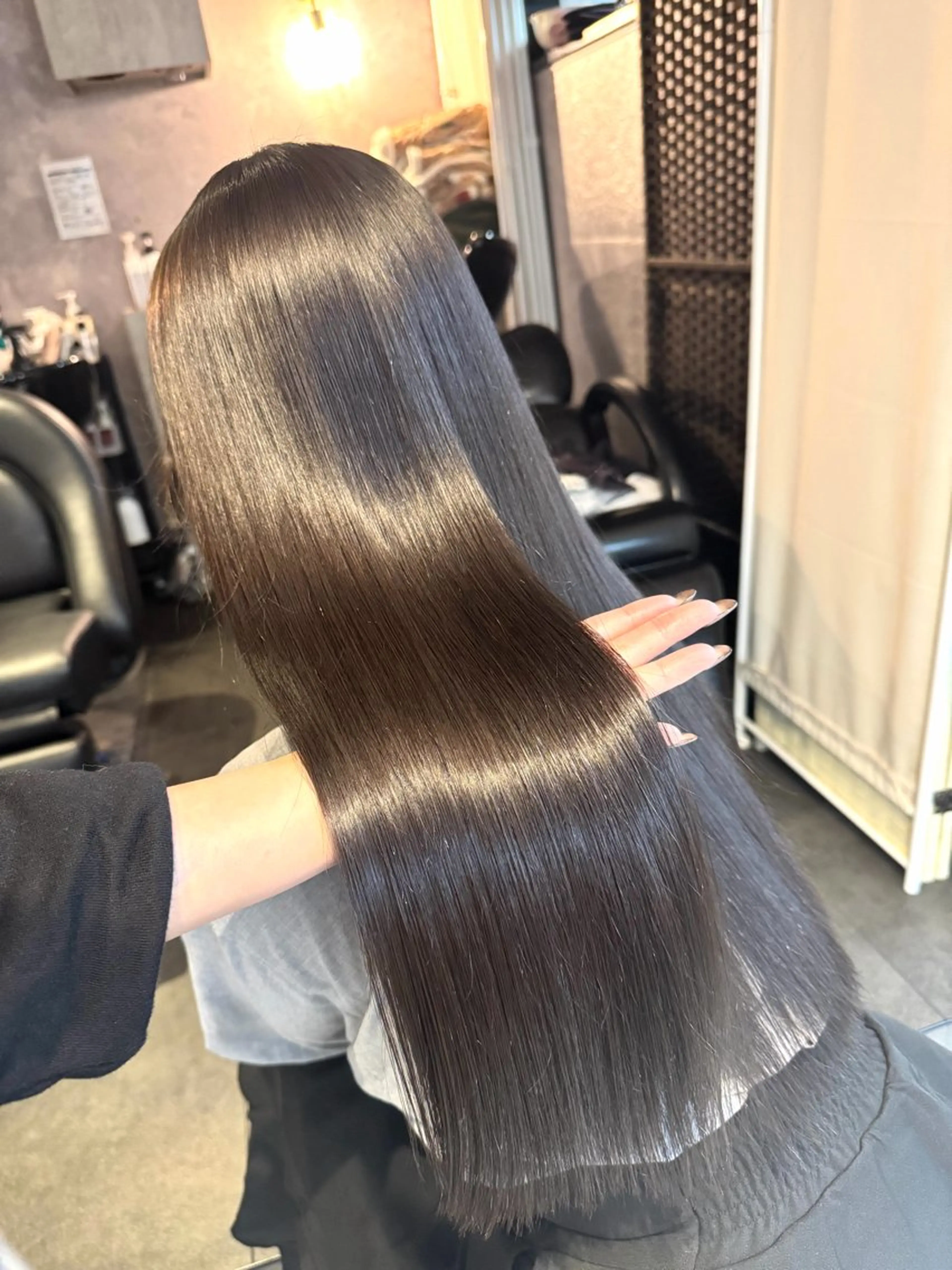 ロング カラー ヘアカラー トリートメント 🩶mana🩶艶髪 /カラーオンカラーのヘアスタイル