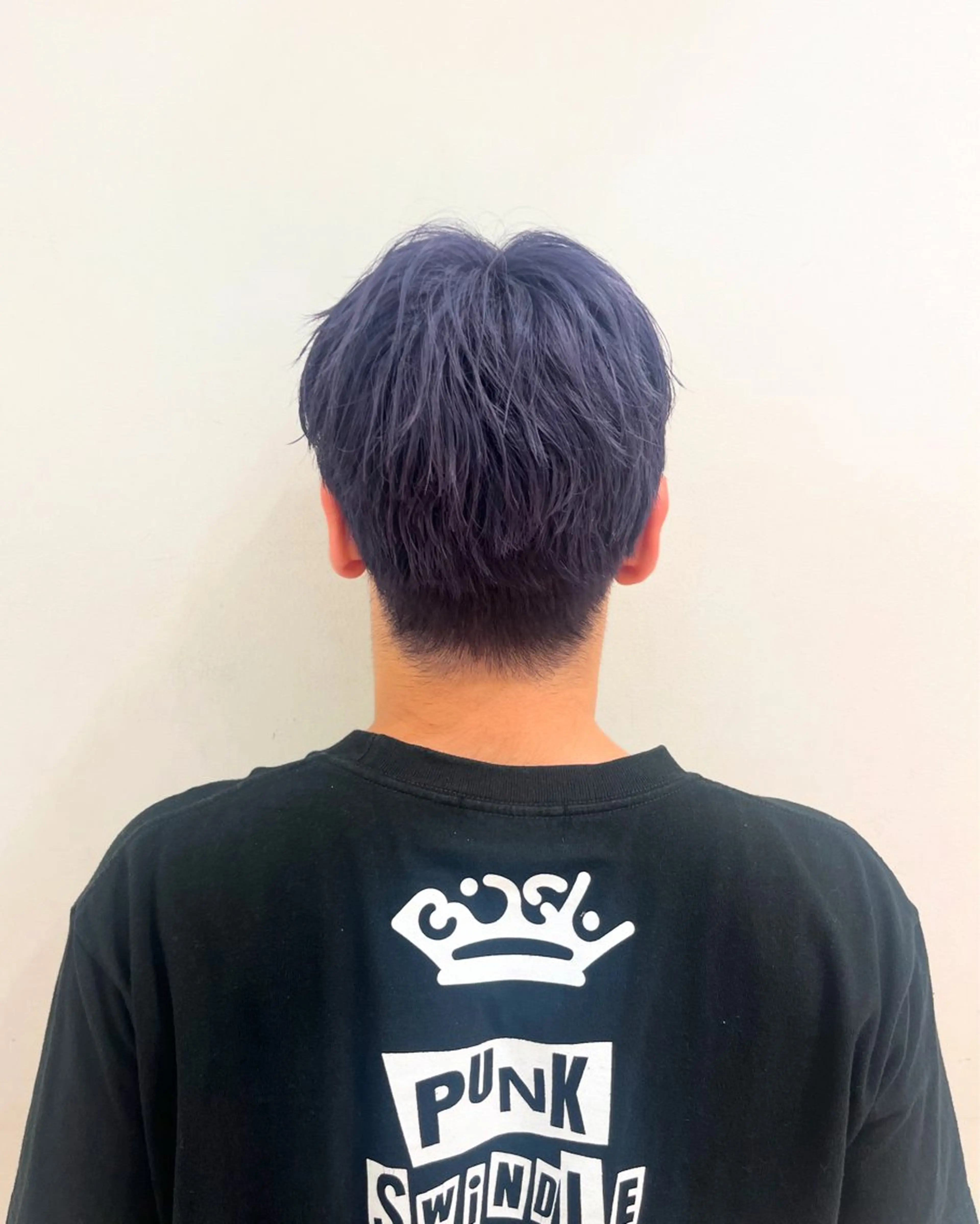 カラー メンズ 荒川 三希のヘアスタイル