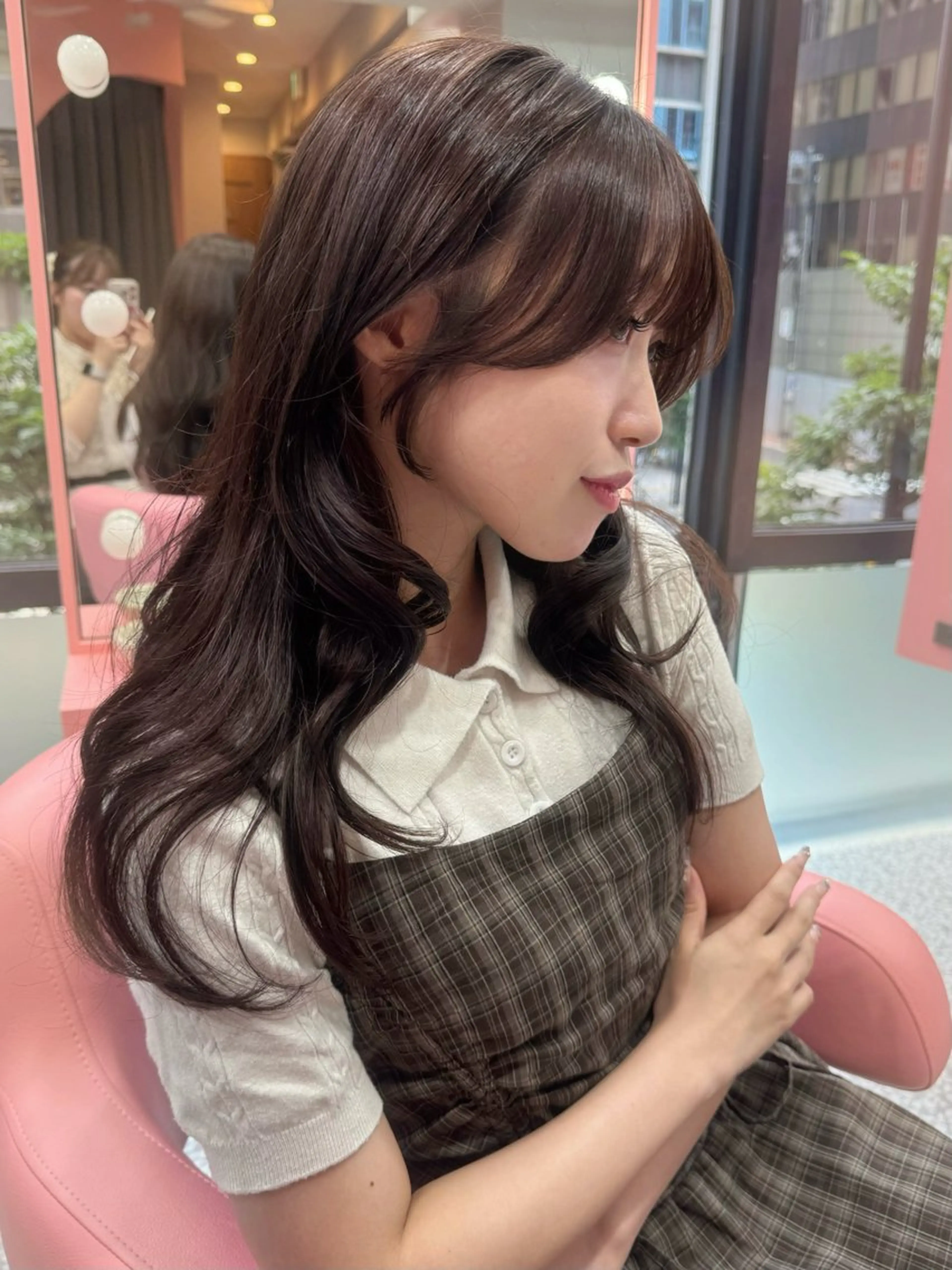 ロング ラベンダーベージュ 顔まわりレイヤー 顔周りカット 韓国風ヘア レイヤーカット カット ヘアカラー トリートメント 顔周り/透明感カラー REINA𓍯のヘアスタイル