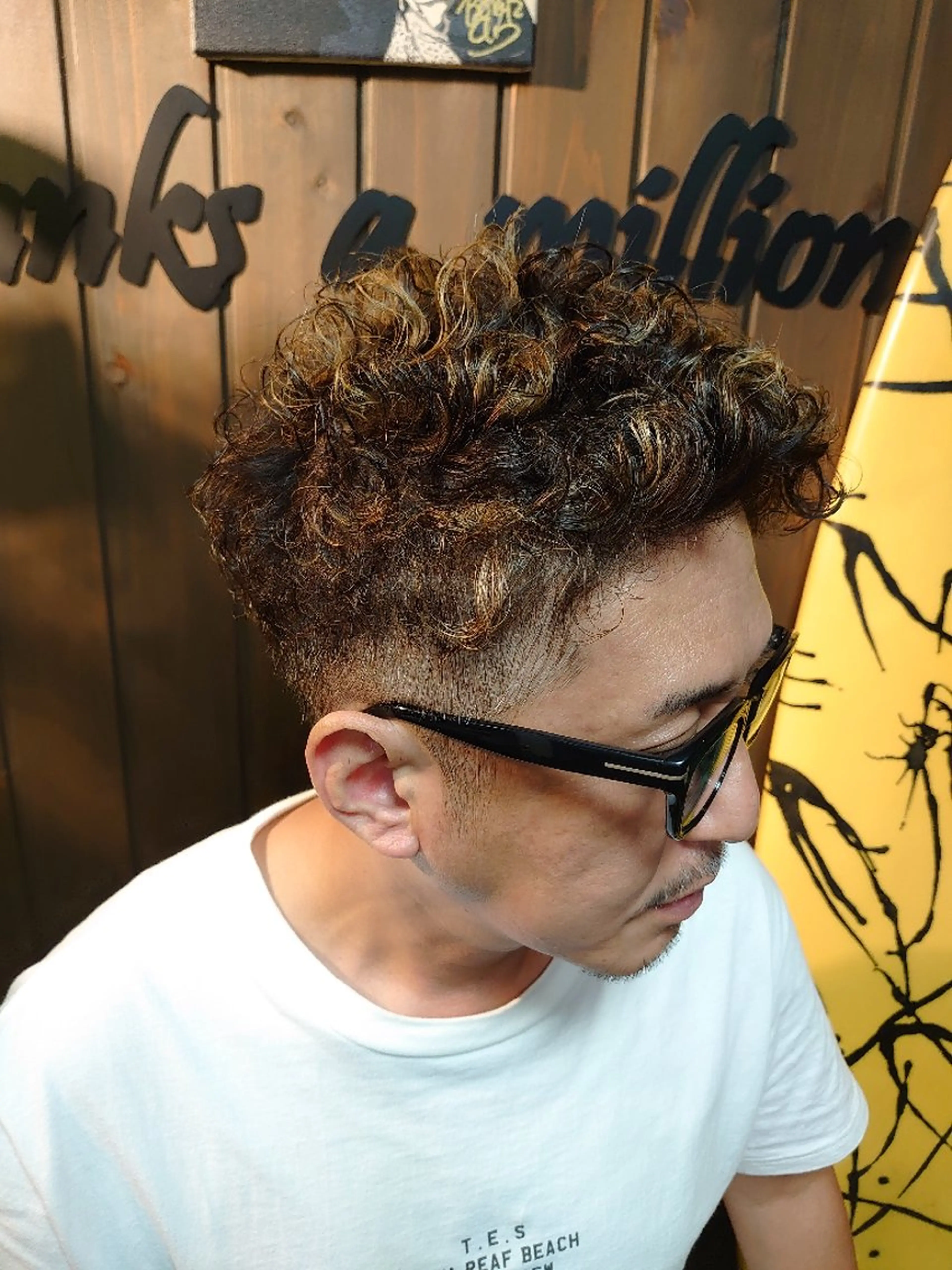 特別キャンペーン４月１５日限定  全体ヘアカラーシャンプーブローつき(カットは含まれてません。)の写真