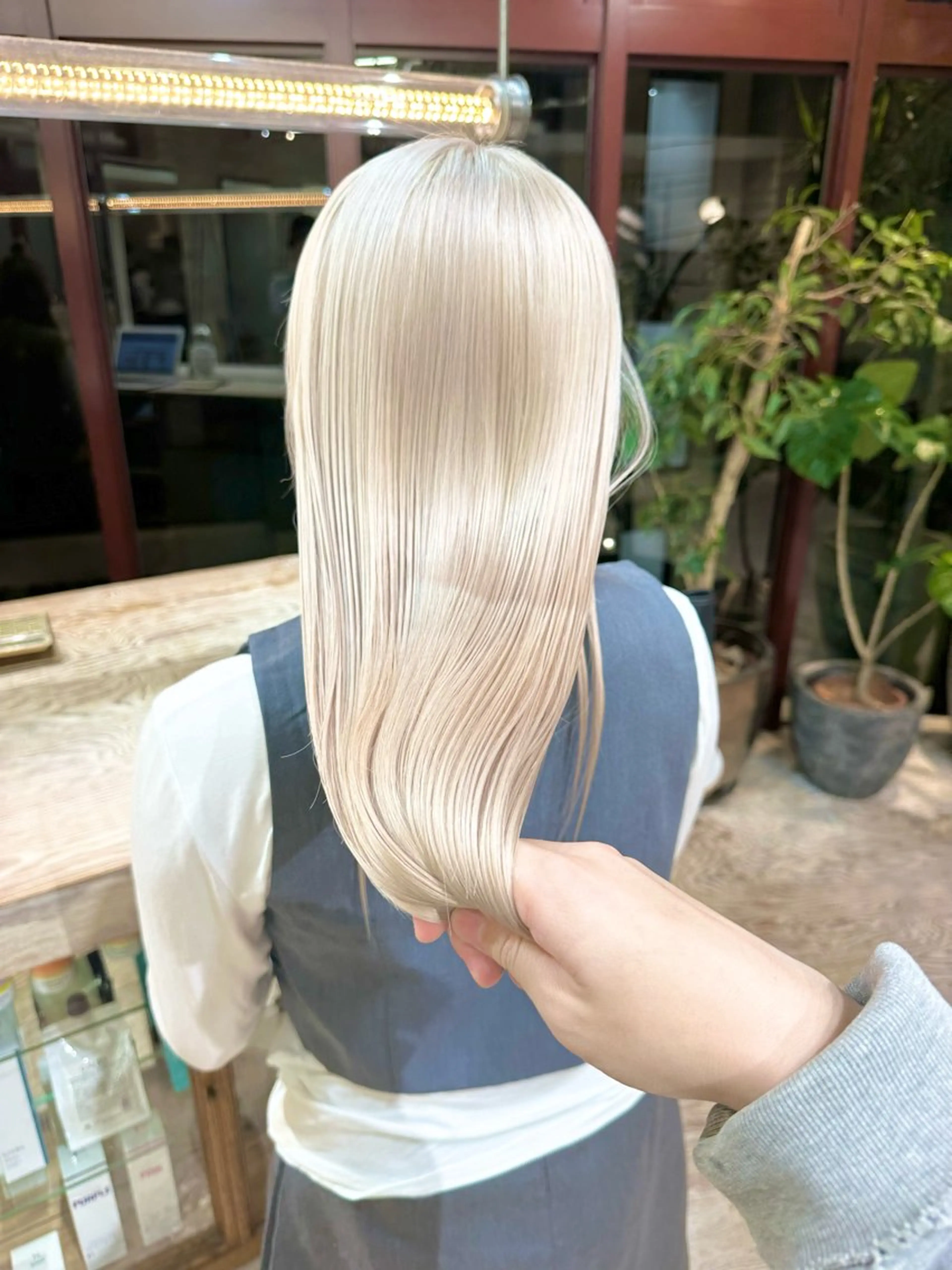 ロング カラー ヘアカラー トリートメント kai .のヘアスタイル