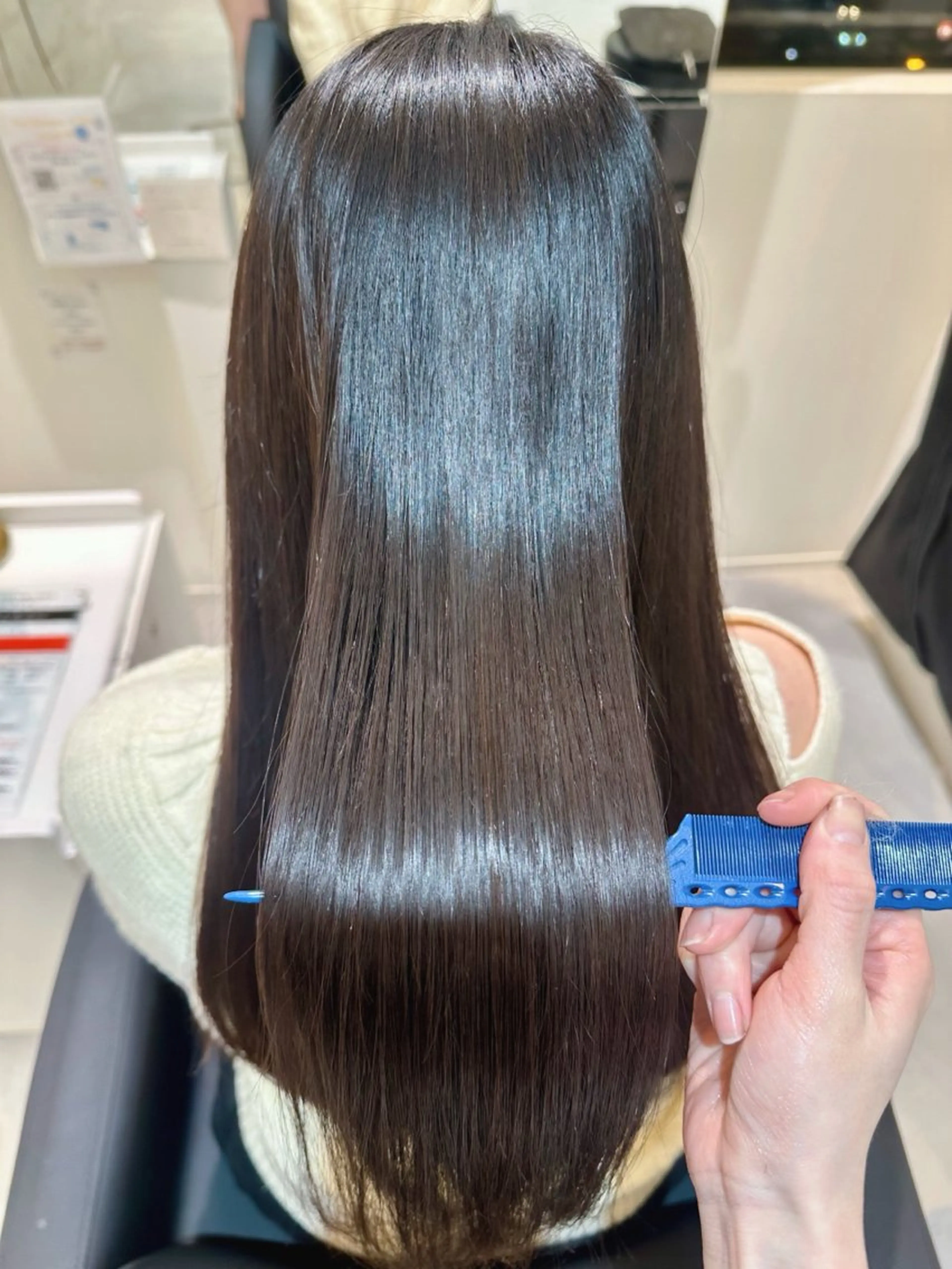 セミロング Emuest心斎橋 SAKIのヘアスタイル