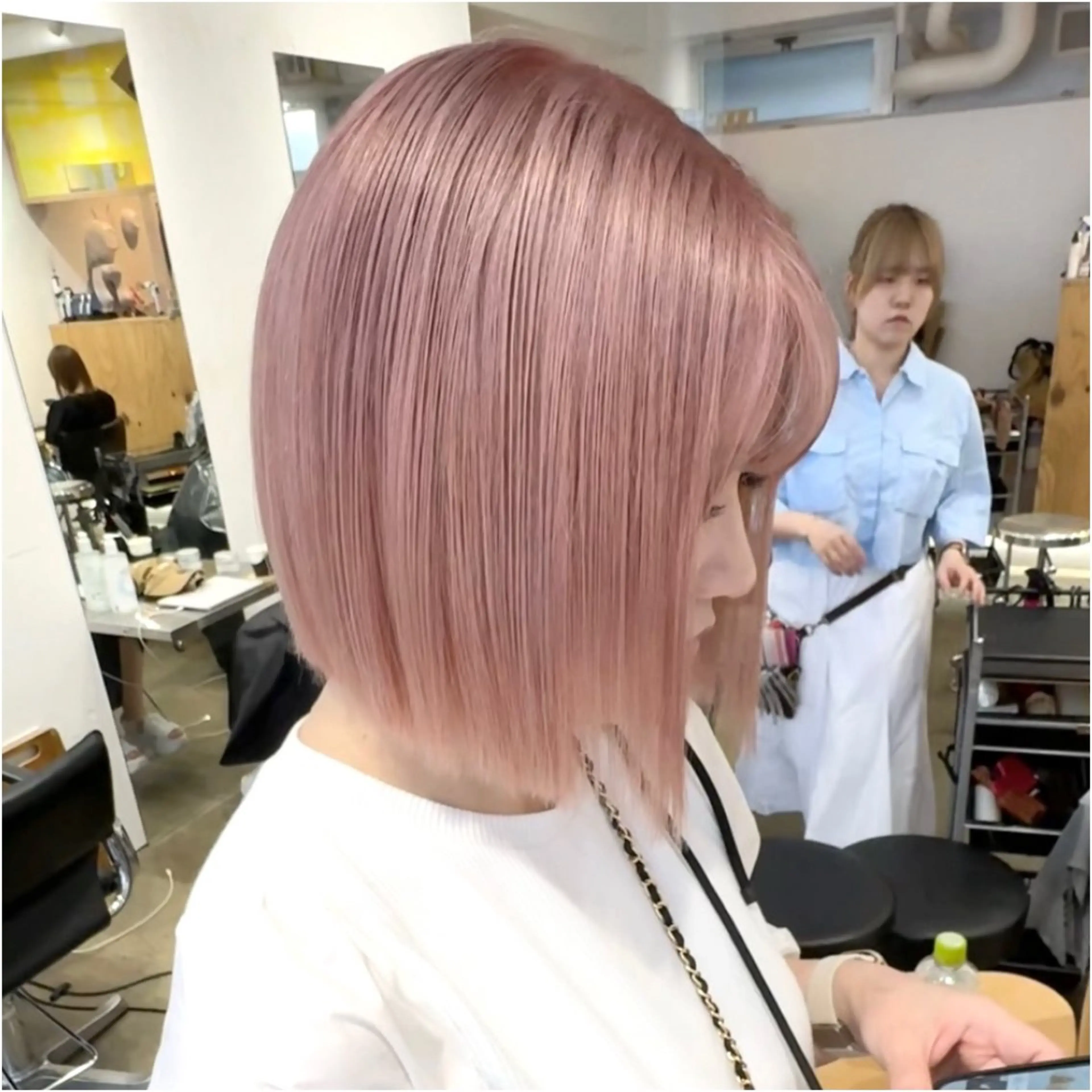 ピンクカラー🎀【ブリーチ2回】ケアブリーチ使用✨＋カラー＋トリートメントの写真