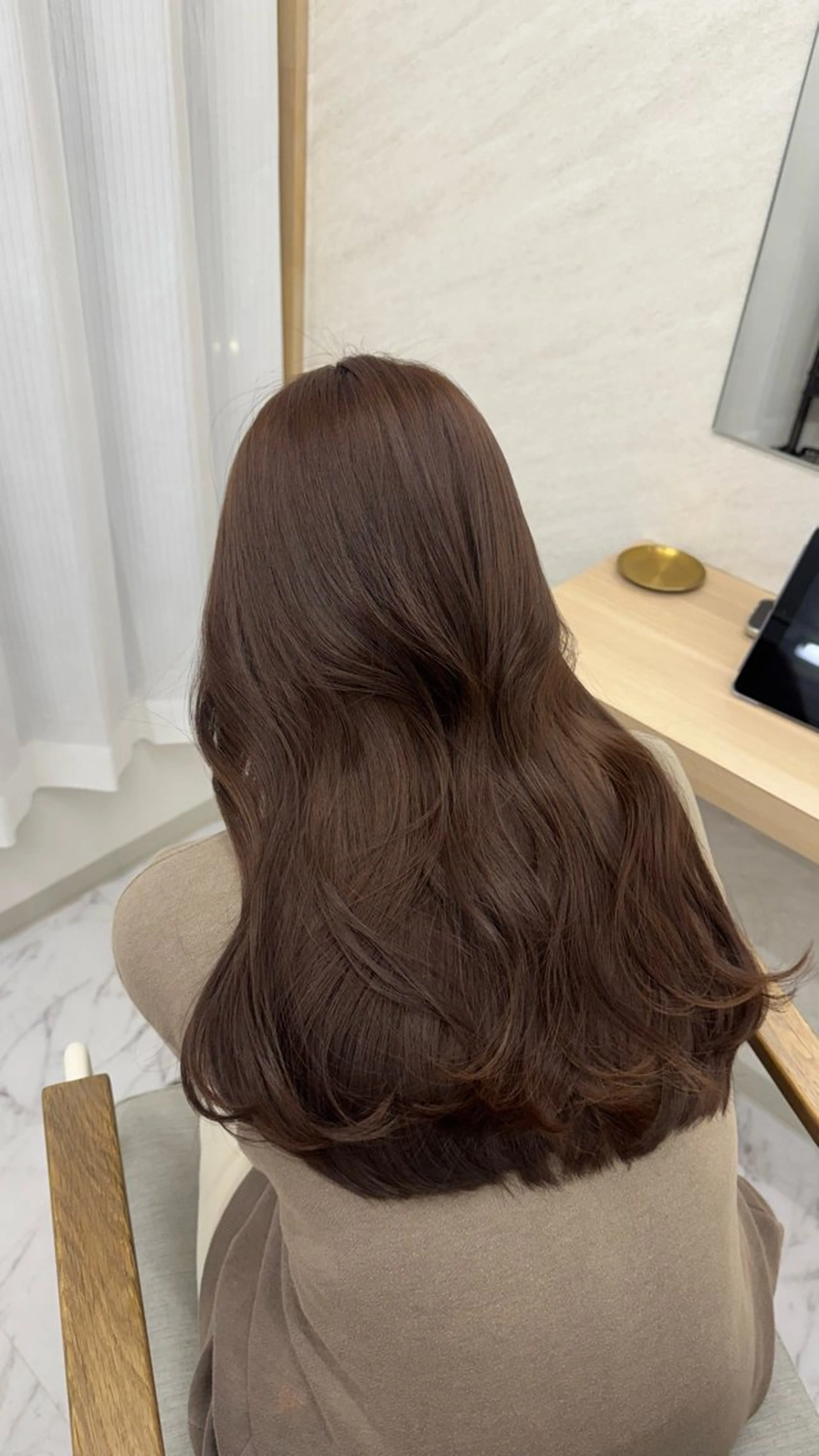 ロング カラー 天野 真依子のヘアスタイル