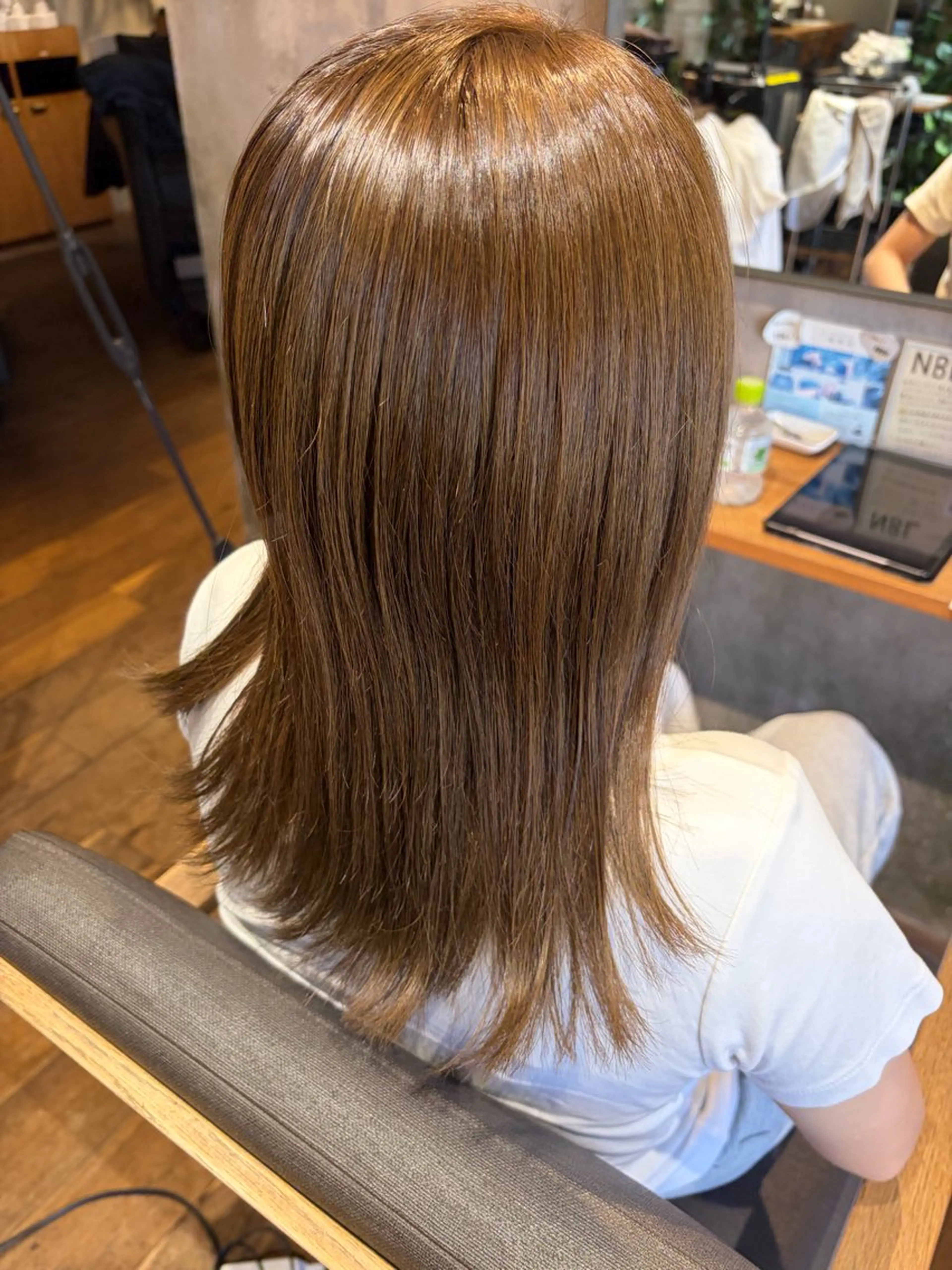 セミロング 外ハネヘア arbos/鳳美容室 mahoのヘアスタイル
