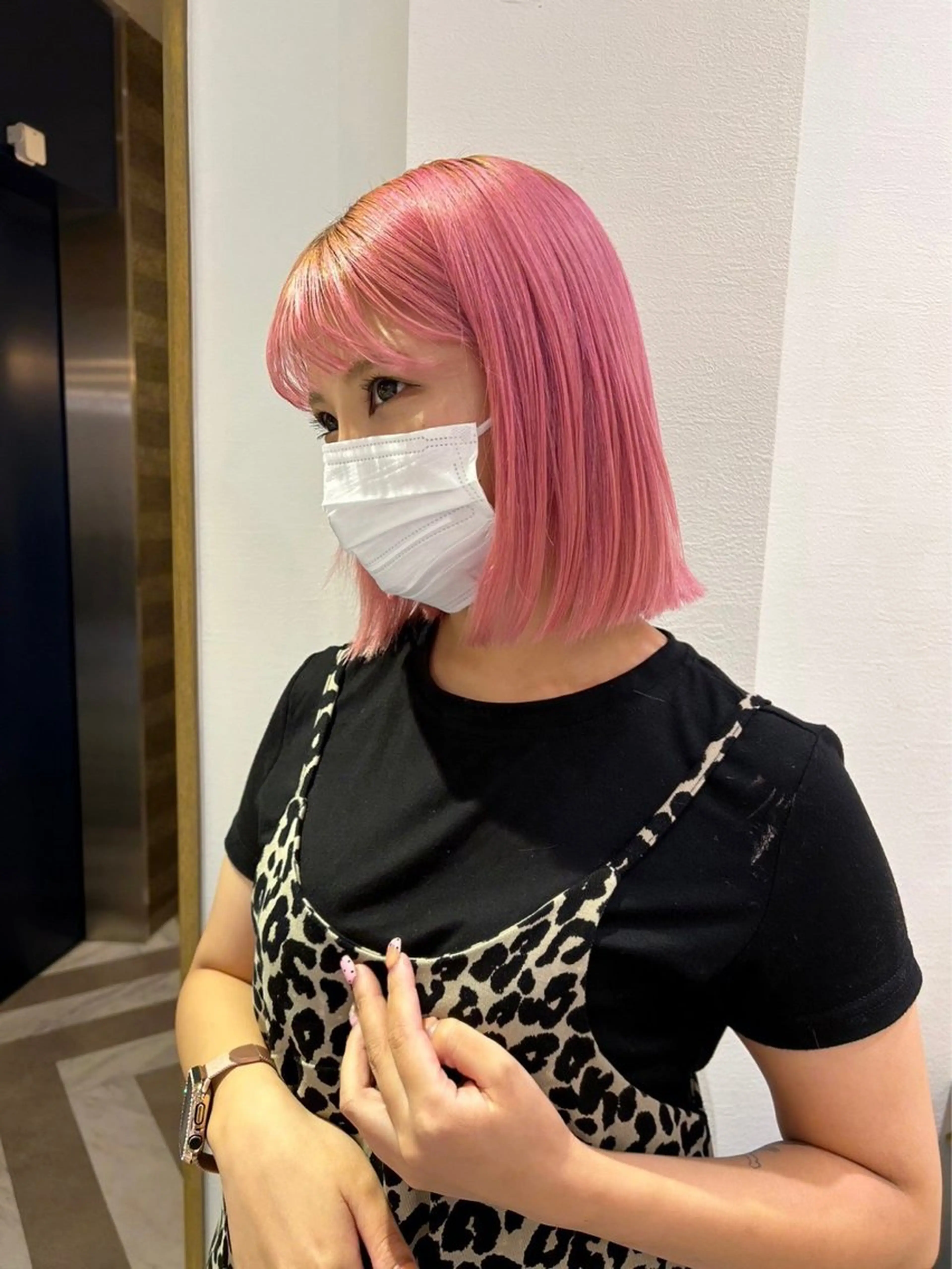 ミディアム カラー ヘアアレンジ ワンレンボブ ブリーチ ケアブリーチ ダブルカラー ハイトーンカラー 髪質改善【縮毛矯正】 北千住 田邉 澪のヘアスタイル