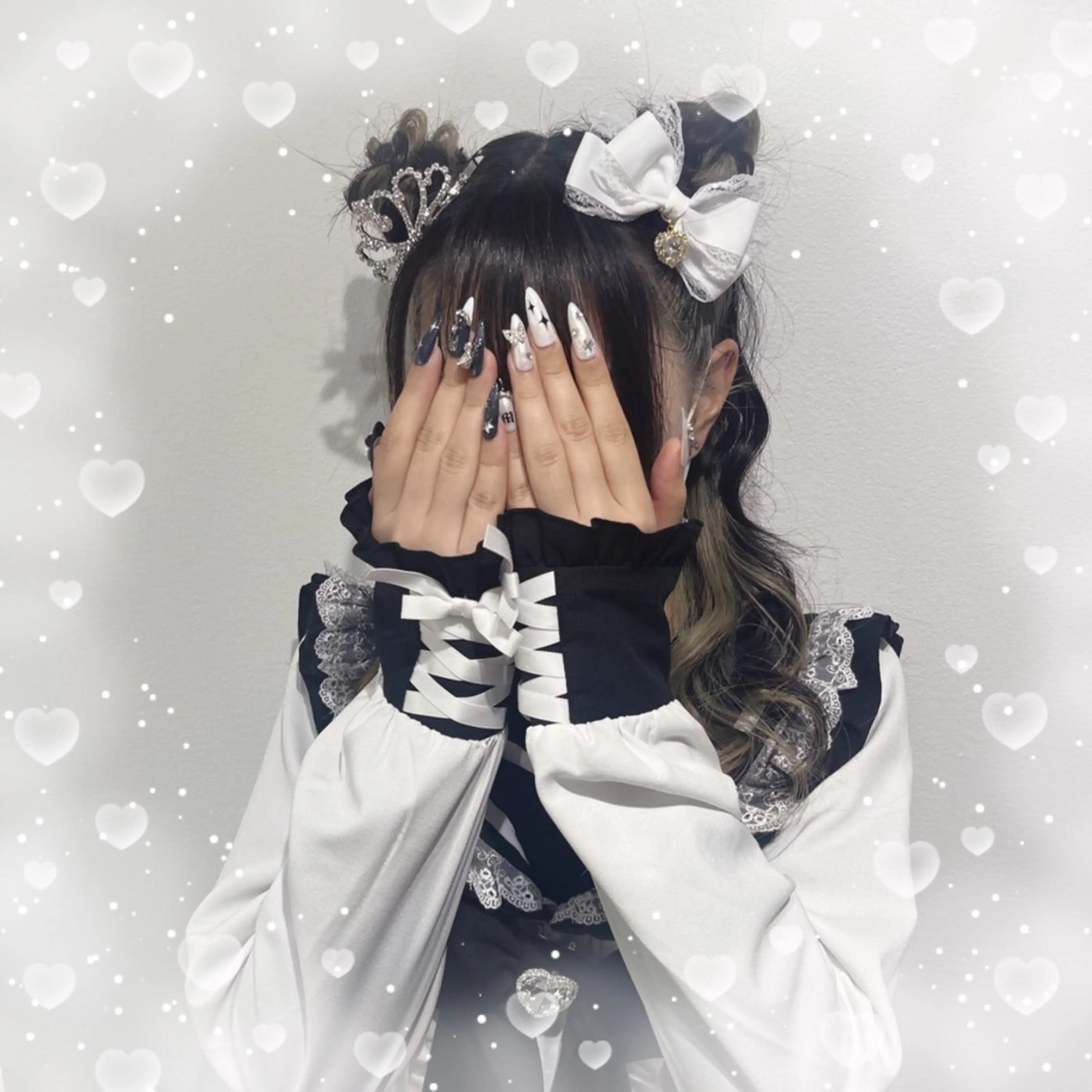 ロング ヘアアレンジ ヘアセット 🐈‍⬛momo🐾 ダブルカラーのヘアスタイル