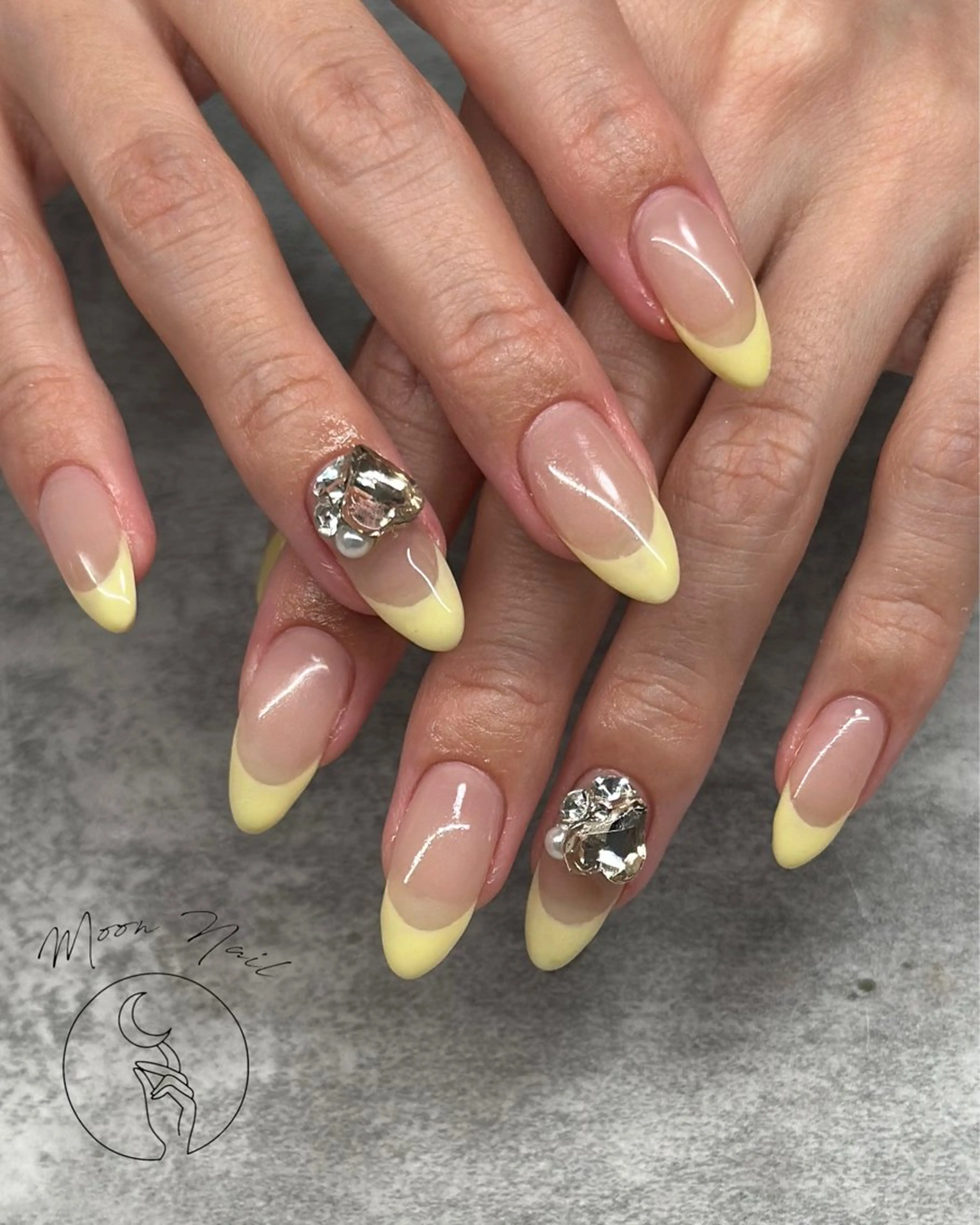 ネイル Moon  Nail /栄　大須のネイルデザイン