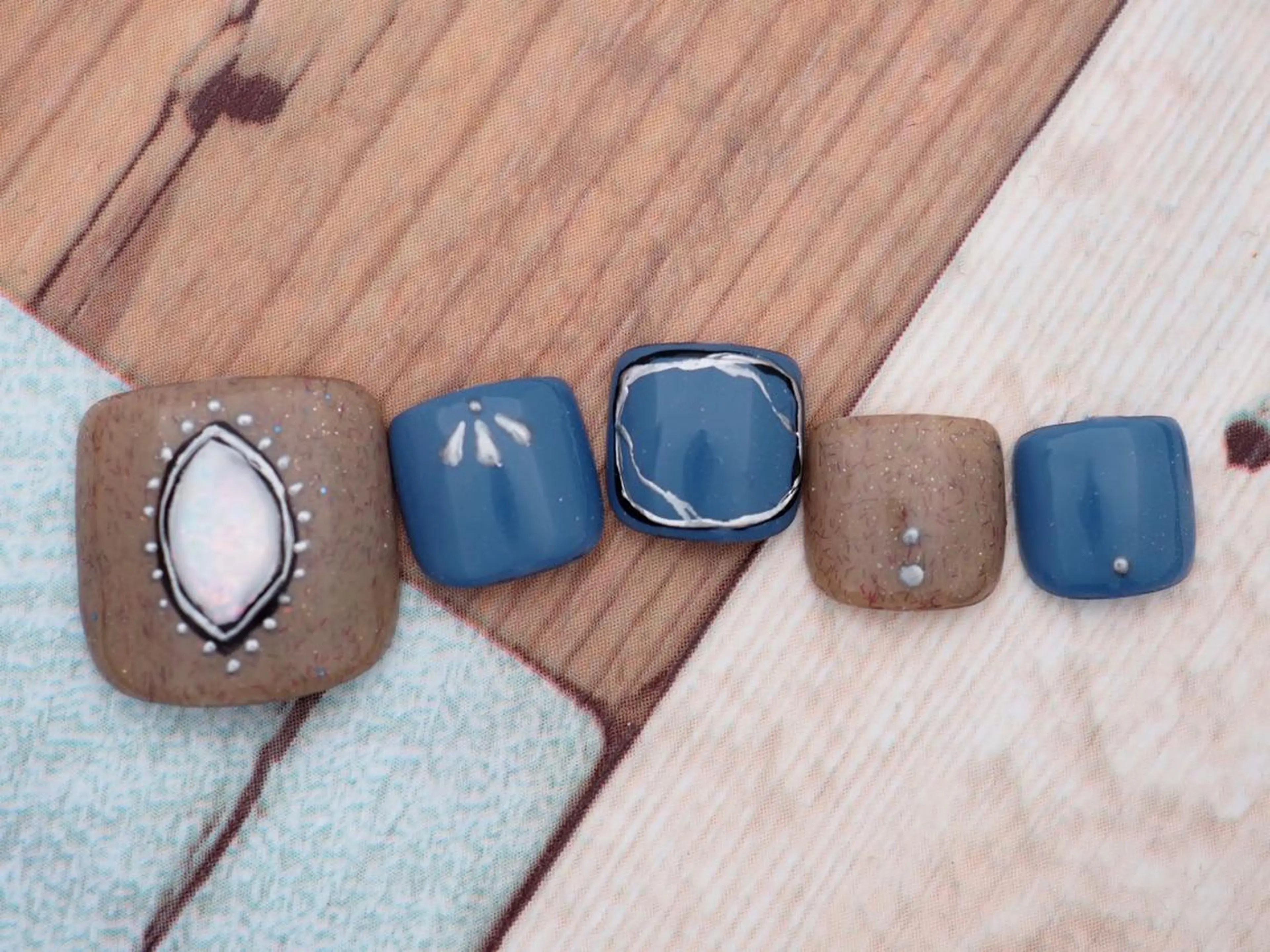 ネイル トップネイリスト Ribbon立川店のネイルデザイン