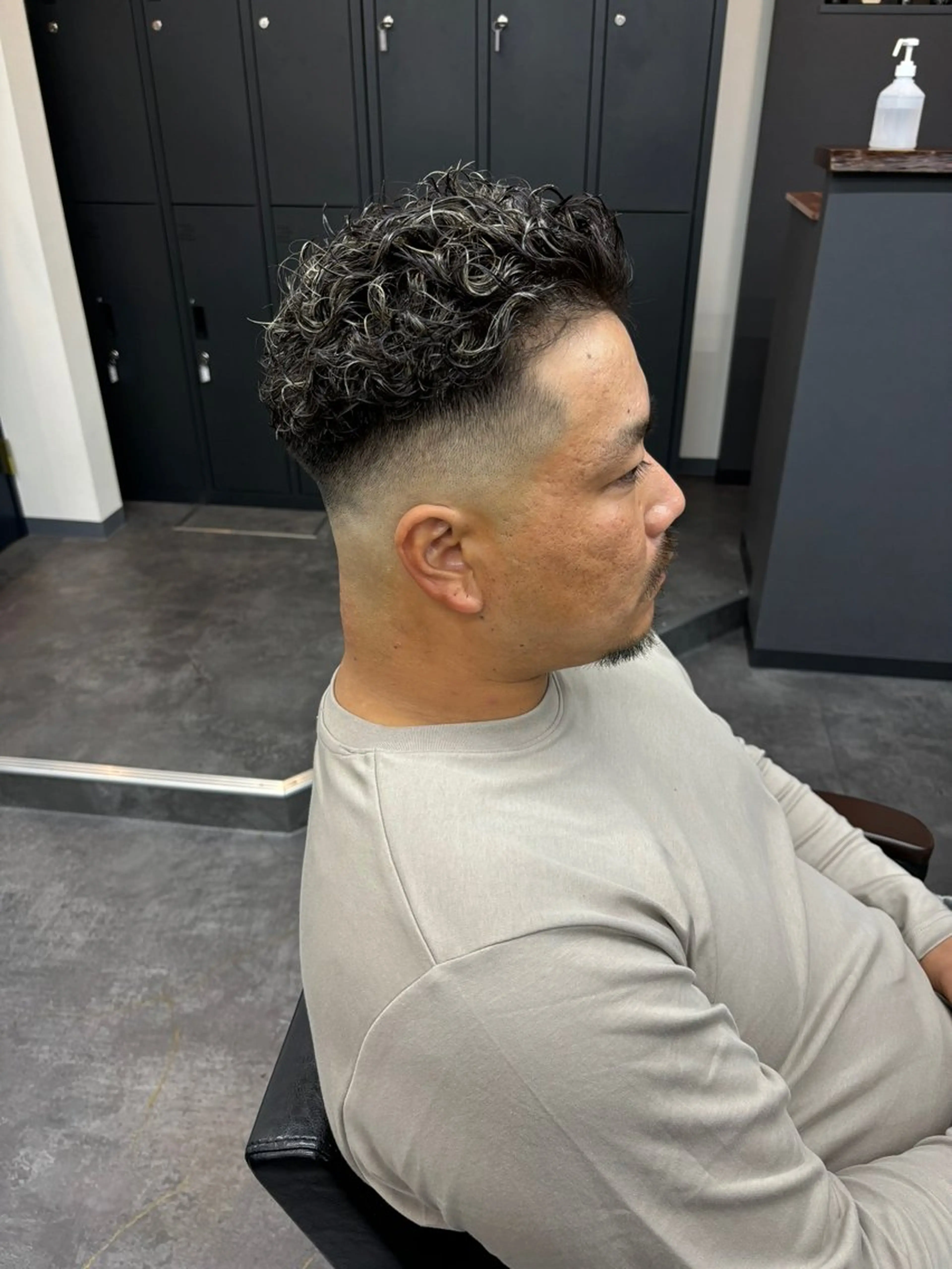 カラー パーマ メンズ カット ヘアカラー パーマ スパイキーパーマ 柏NO1 藤本葉のヘアスタイル