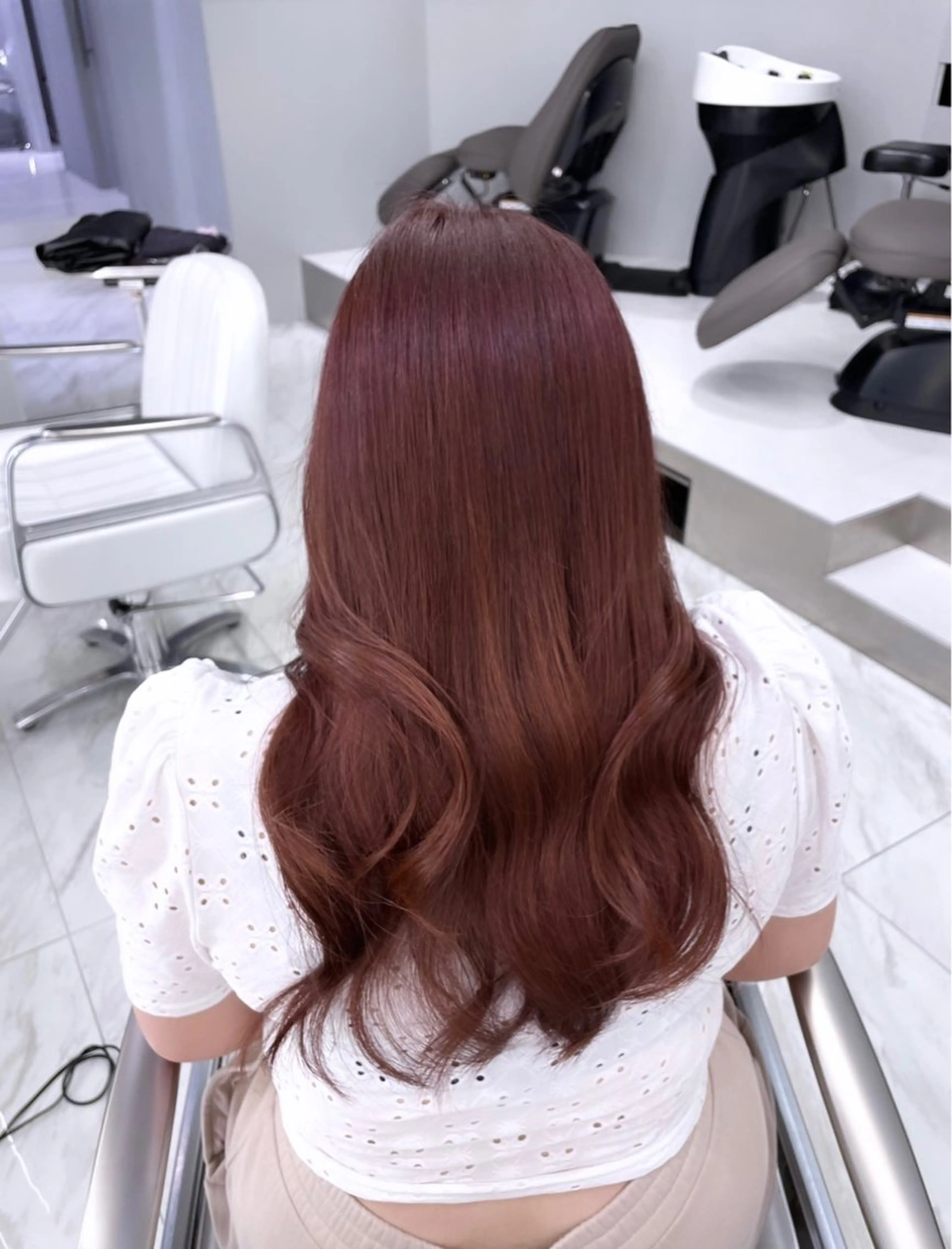 セミロング カラー ヘアカラー トリートメント 菜々🫧新宿 透明感ケアブリーチのヘアスタイル