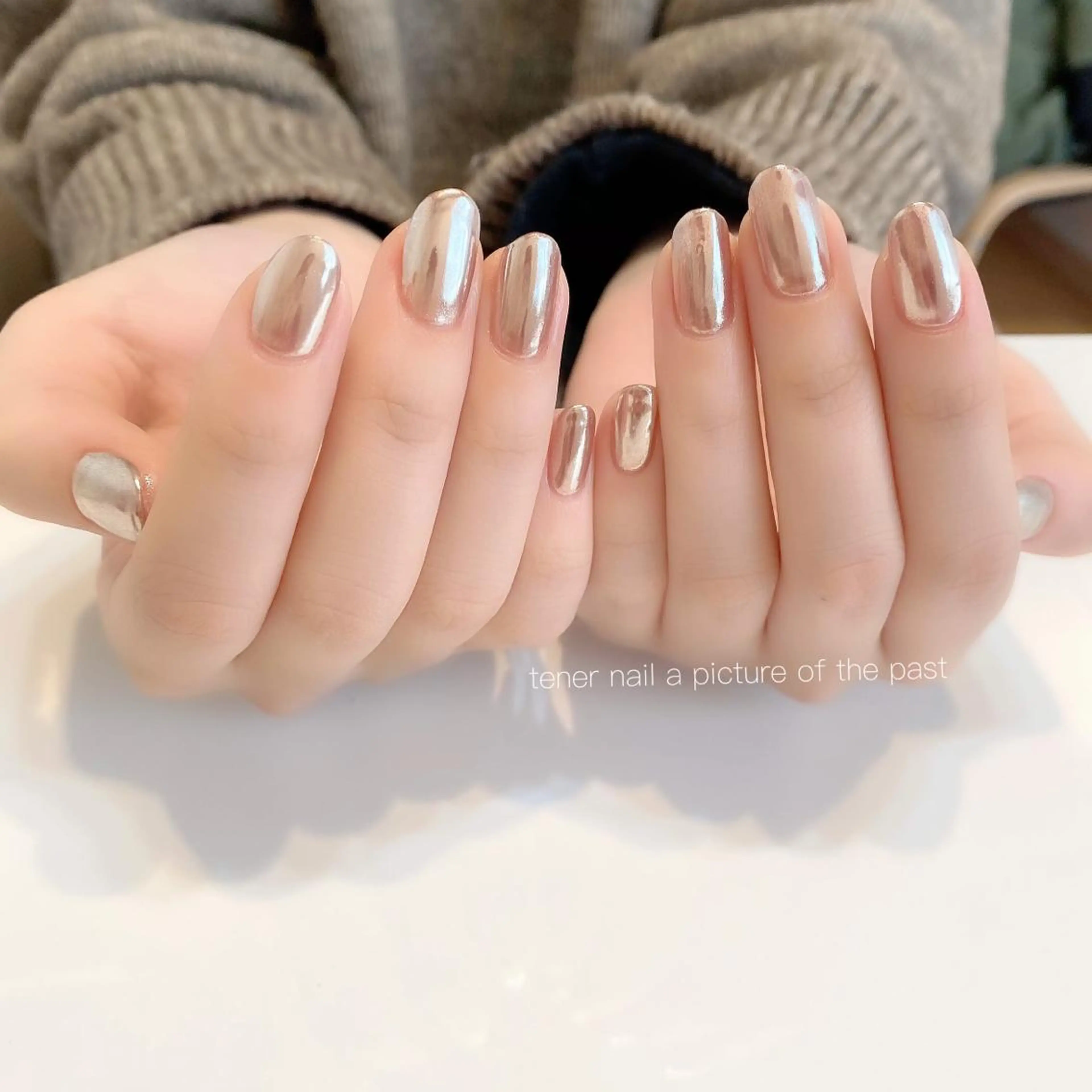 ネイル ゴールド ミラーネイル テネルネイル tener nailのネイルデザイン